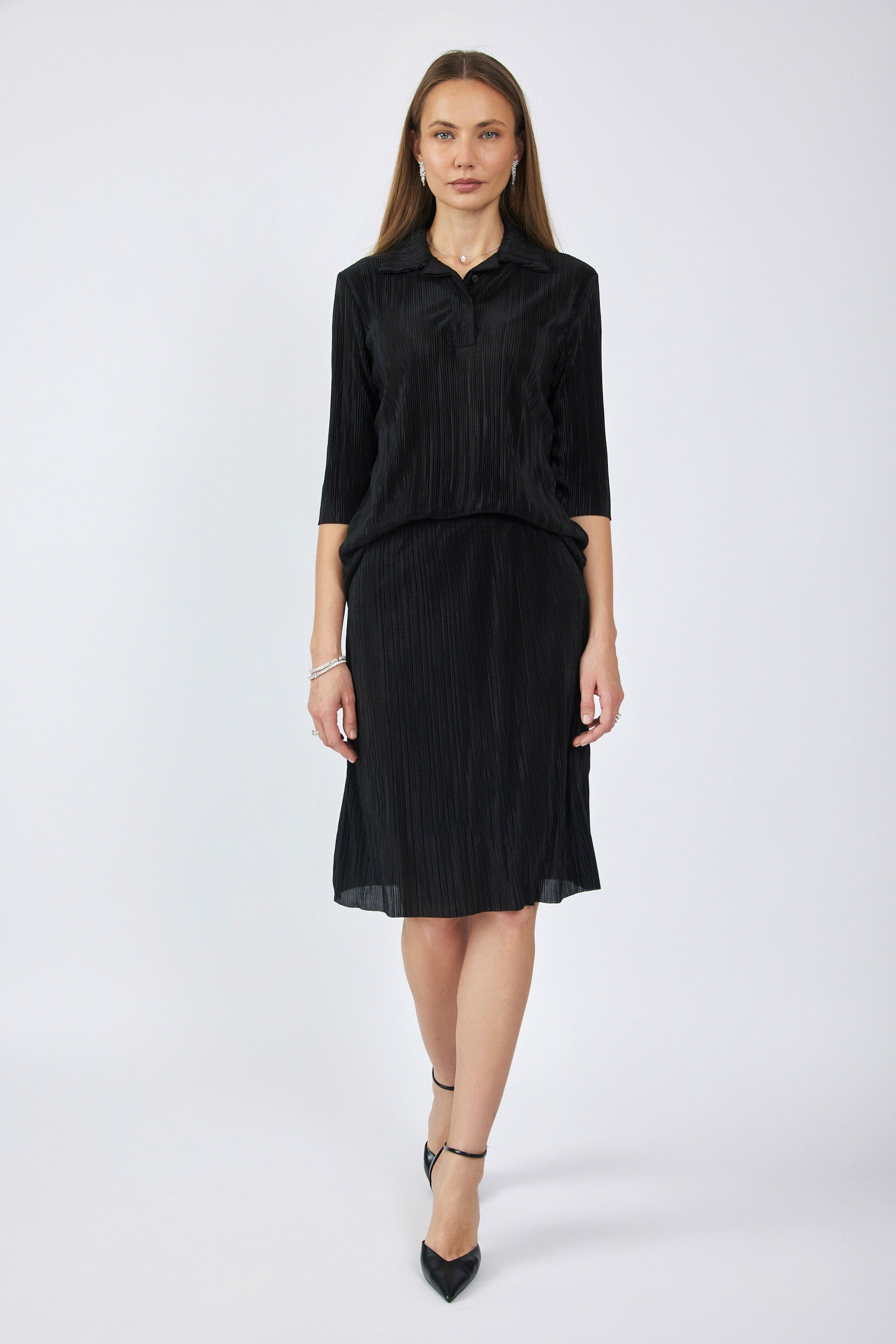 חצאית פליסה קצרה