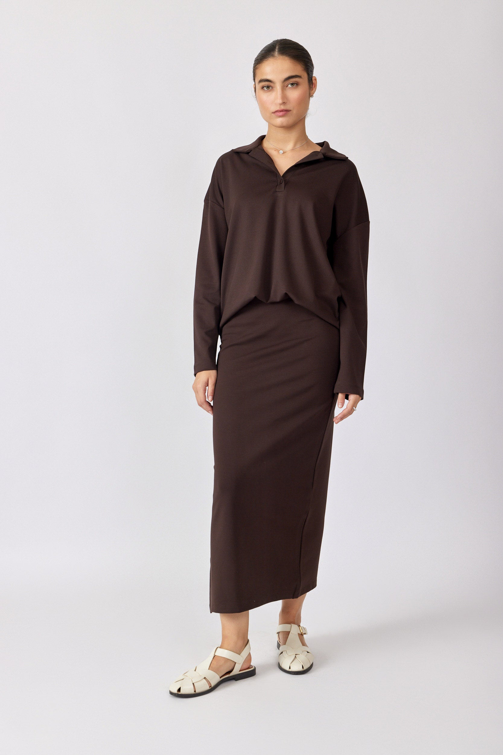 חצאית ג'רסי 3/4+ שסע