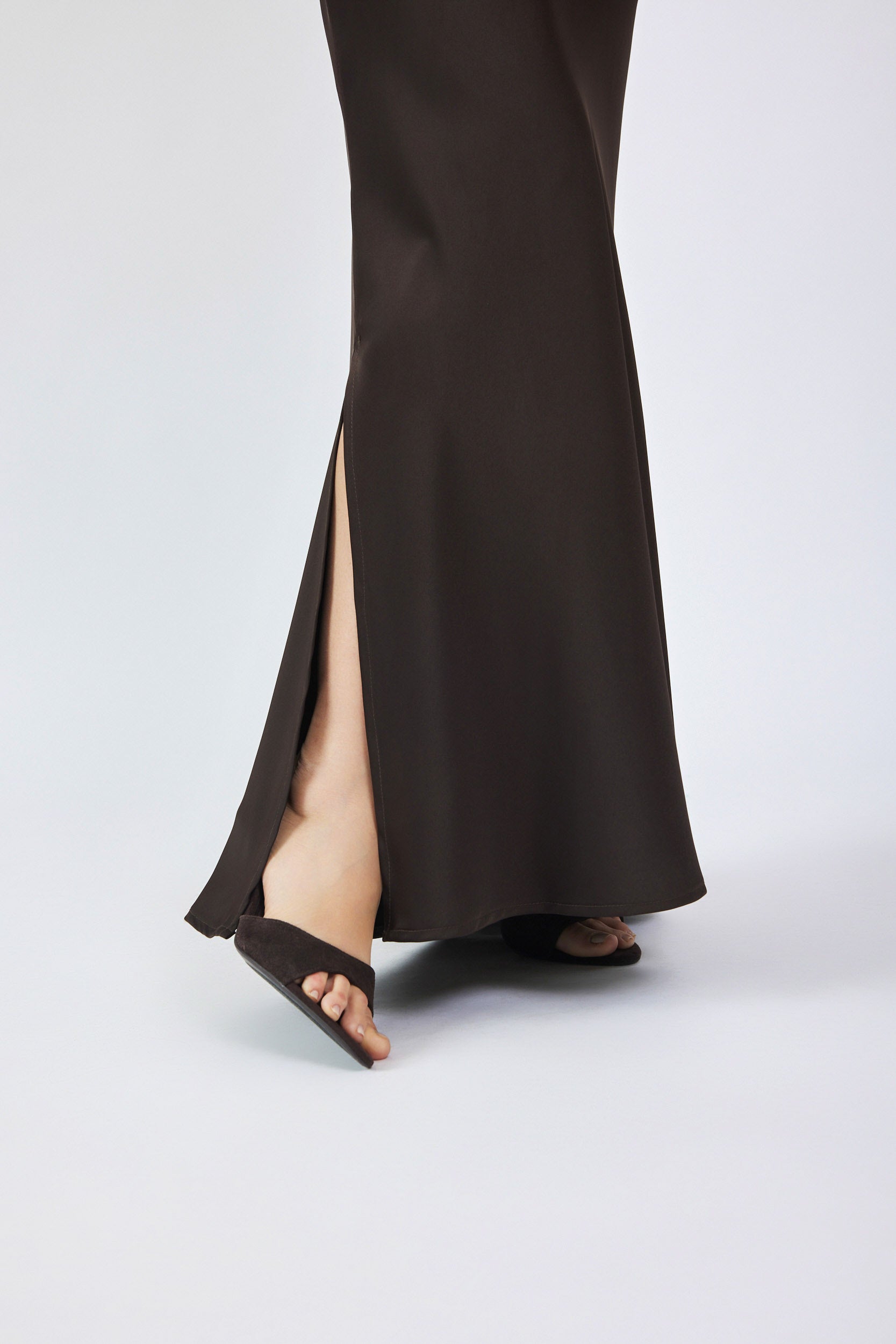 חצאית סאטן מקסי + שסע