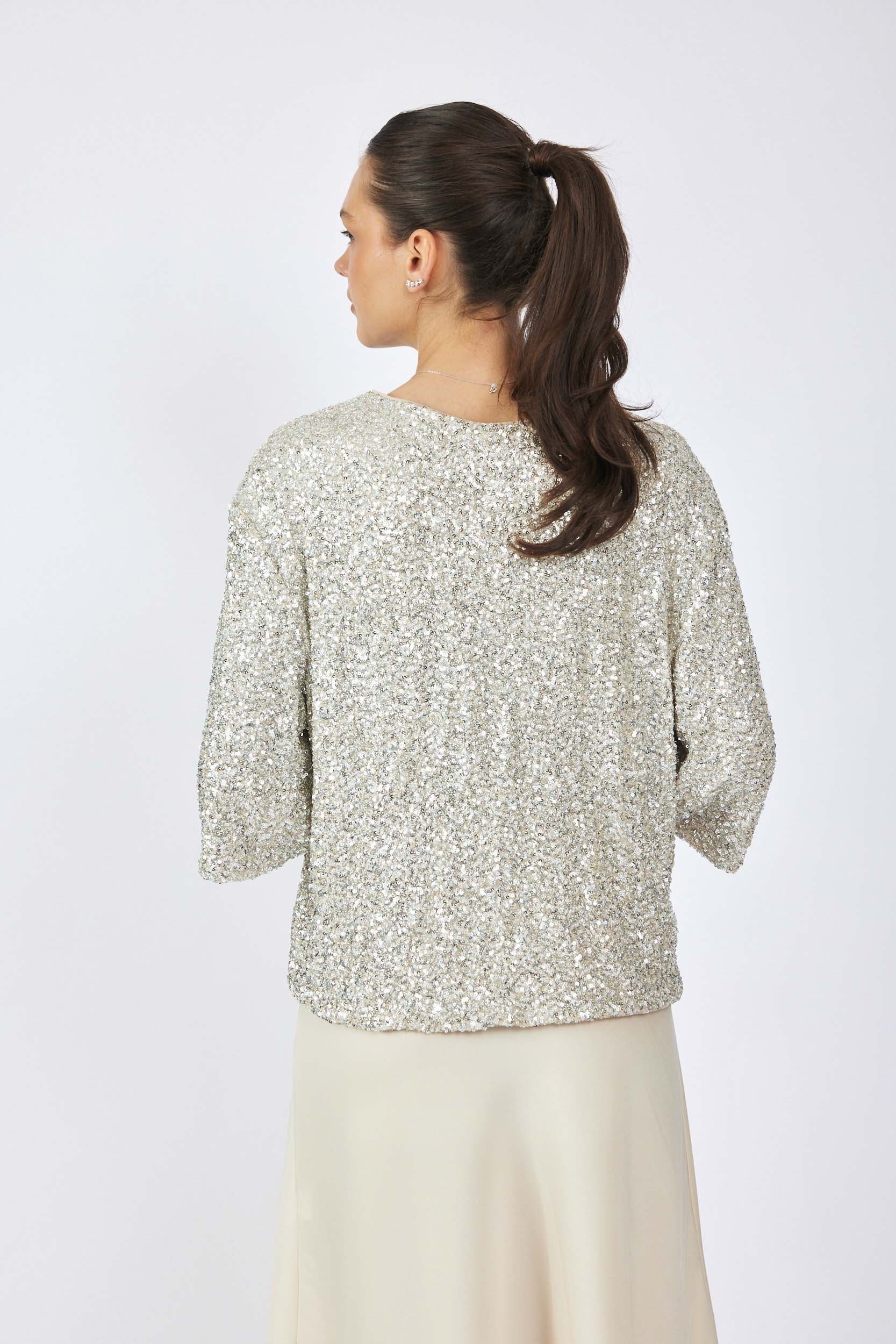 חולצת פייטים