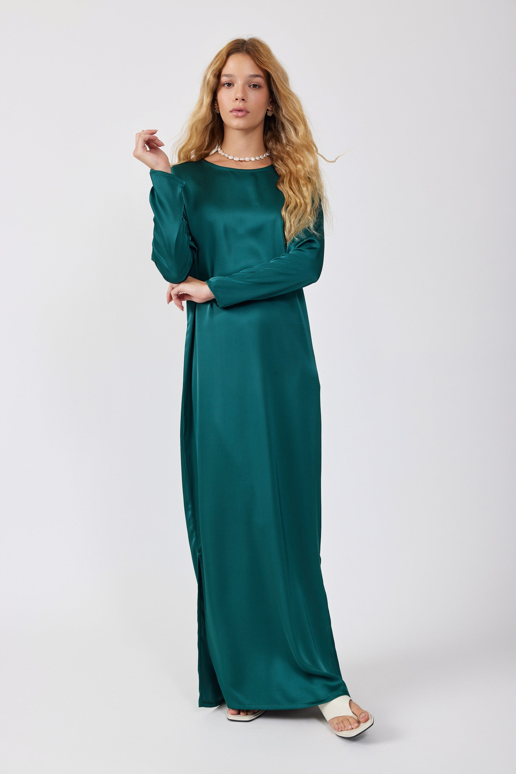 שמלת ניקי סאטן- מקסי