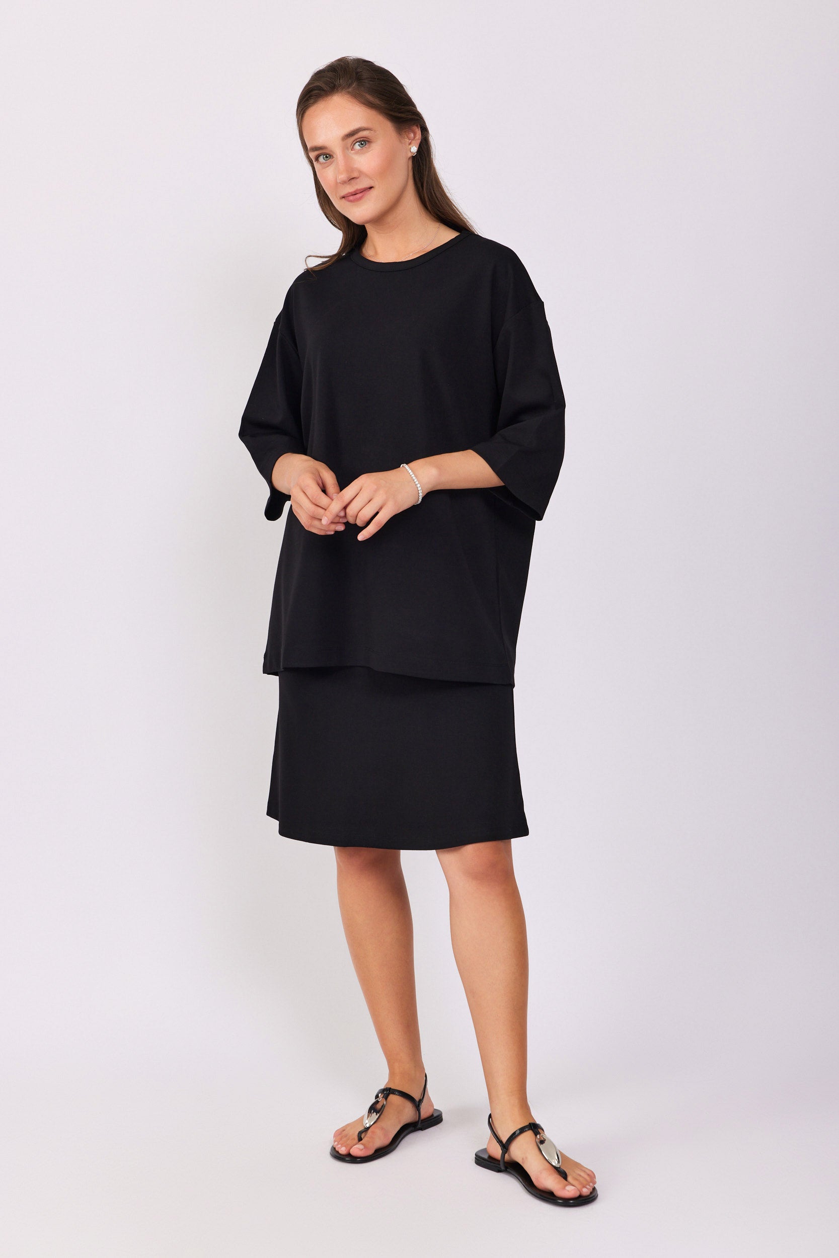 חצאית ג'רסי קצרה