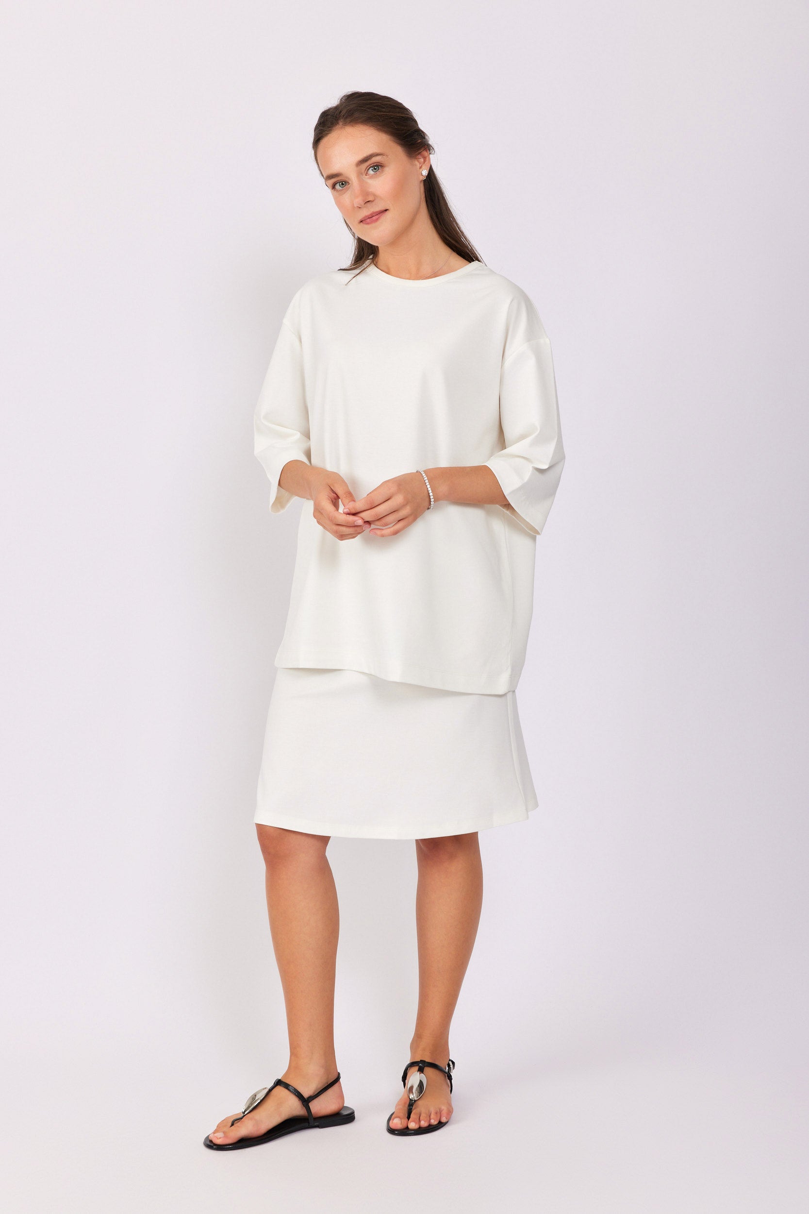 חצאית ג'רסי קצרה