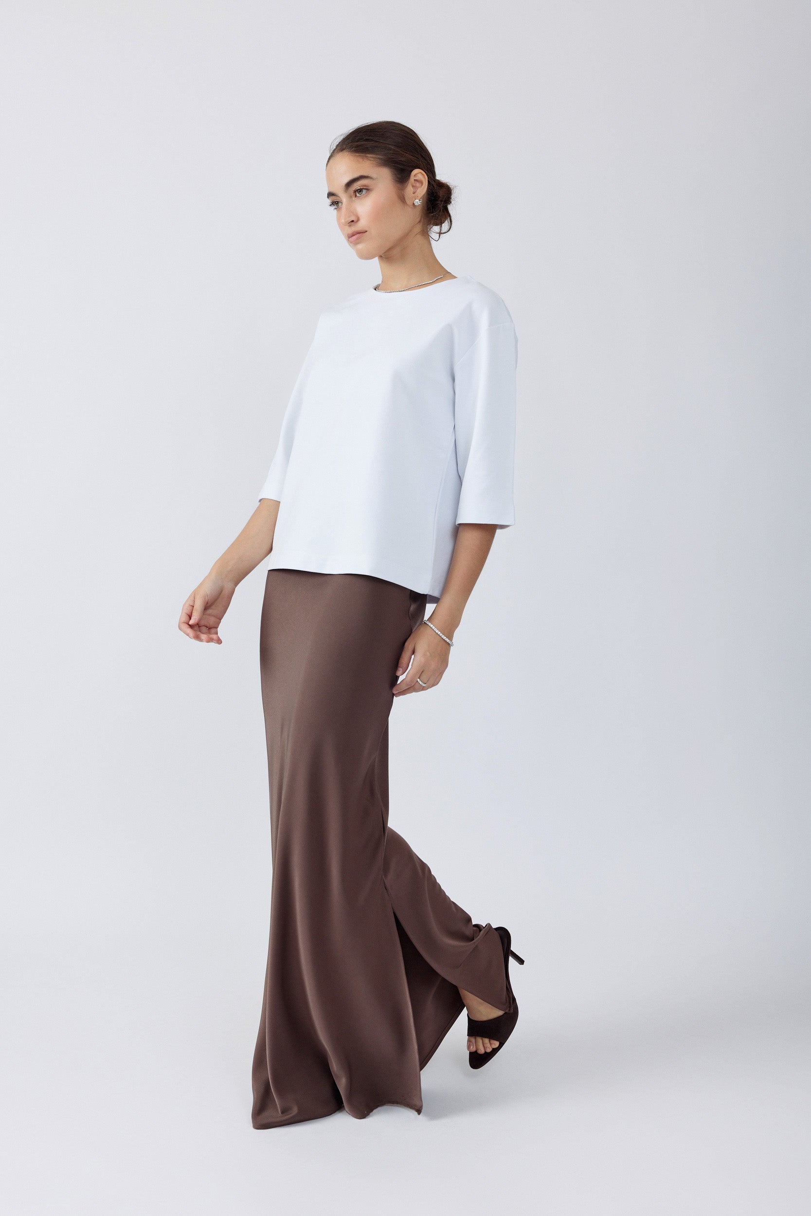 חצאית סאטן מקסי + שסע