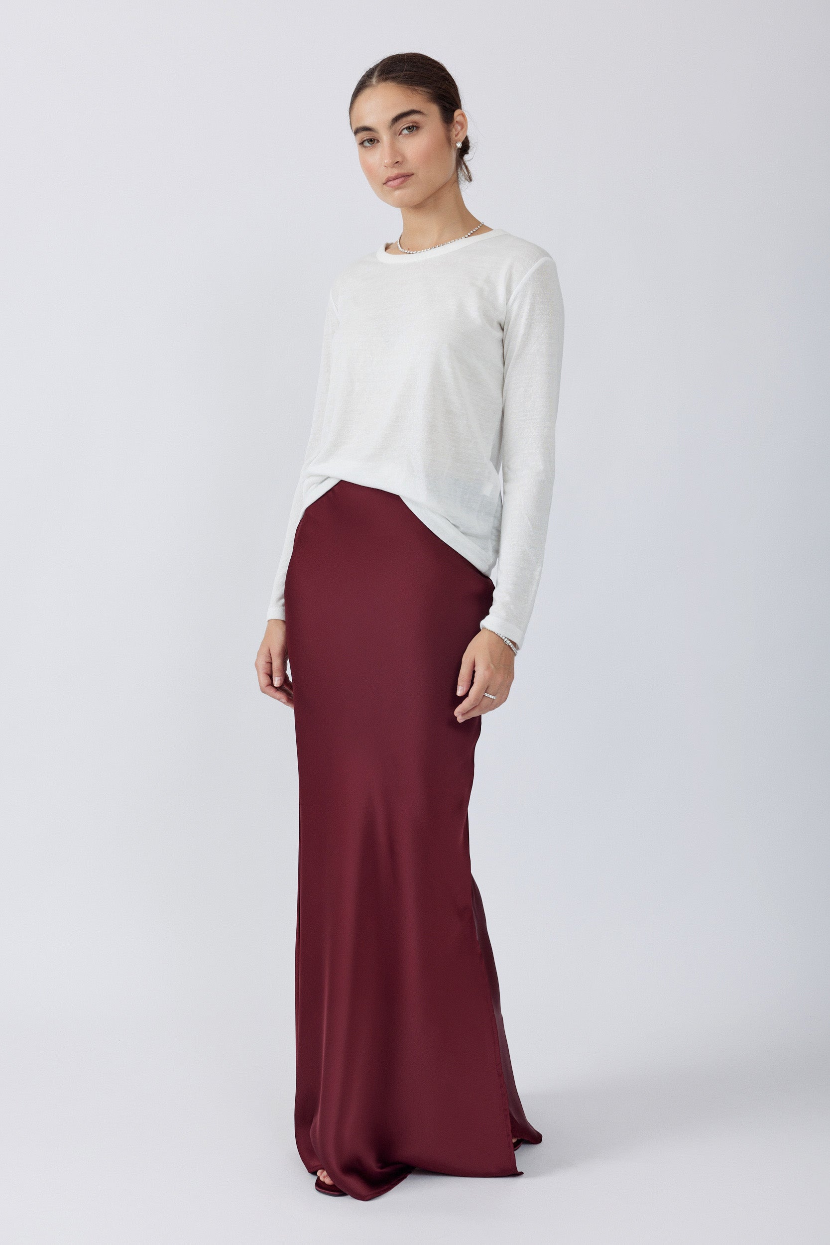 חצאית סאטן מקסי + שסע