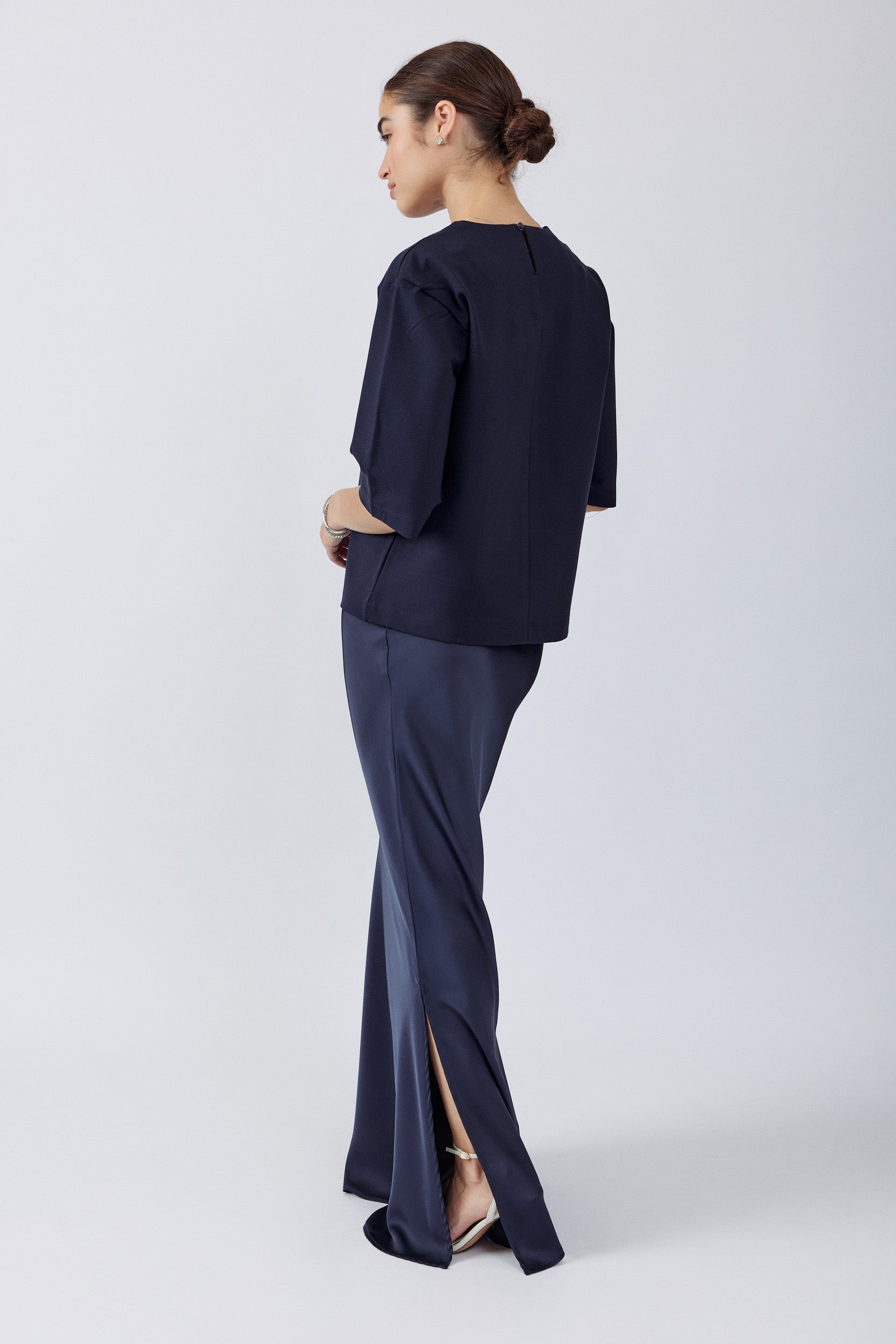 חצאית סאטן מקסי + שסע