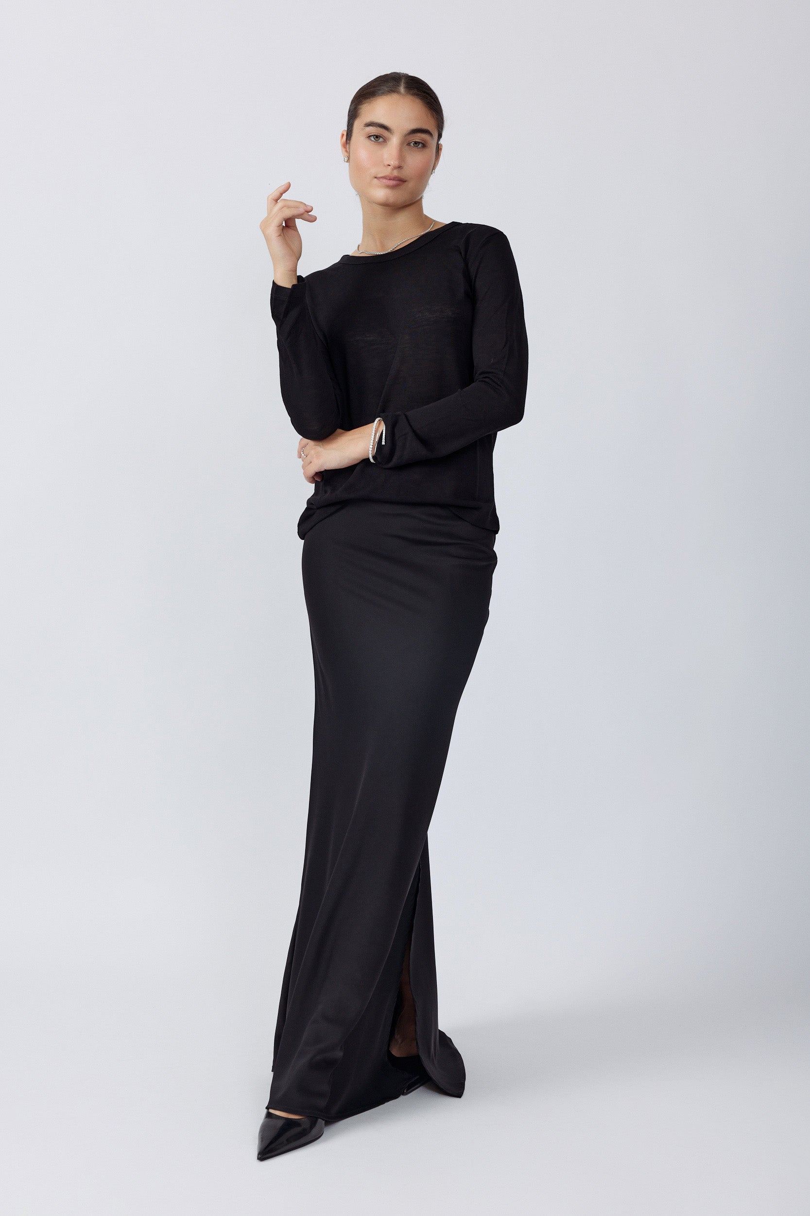 חצאית סאטן מקסי + שסע