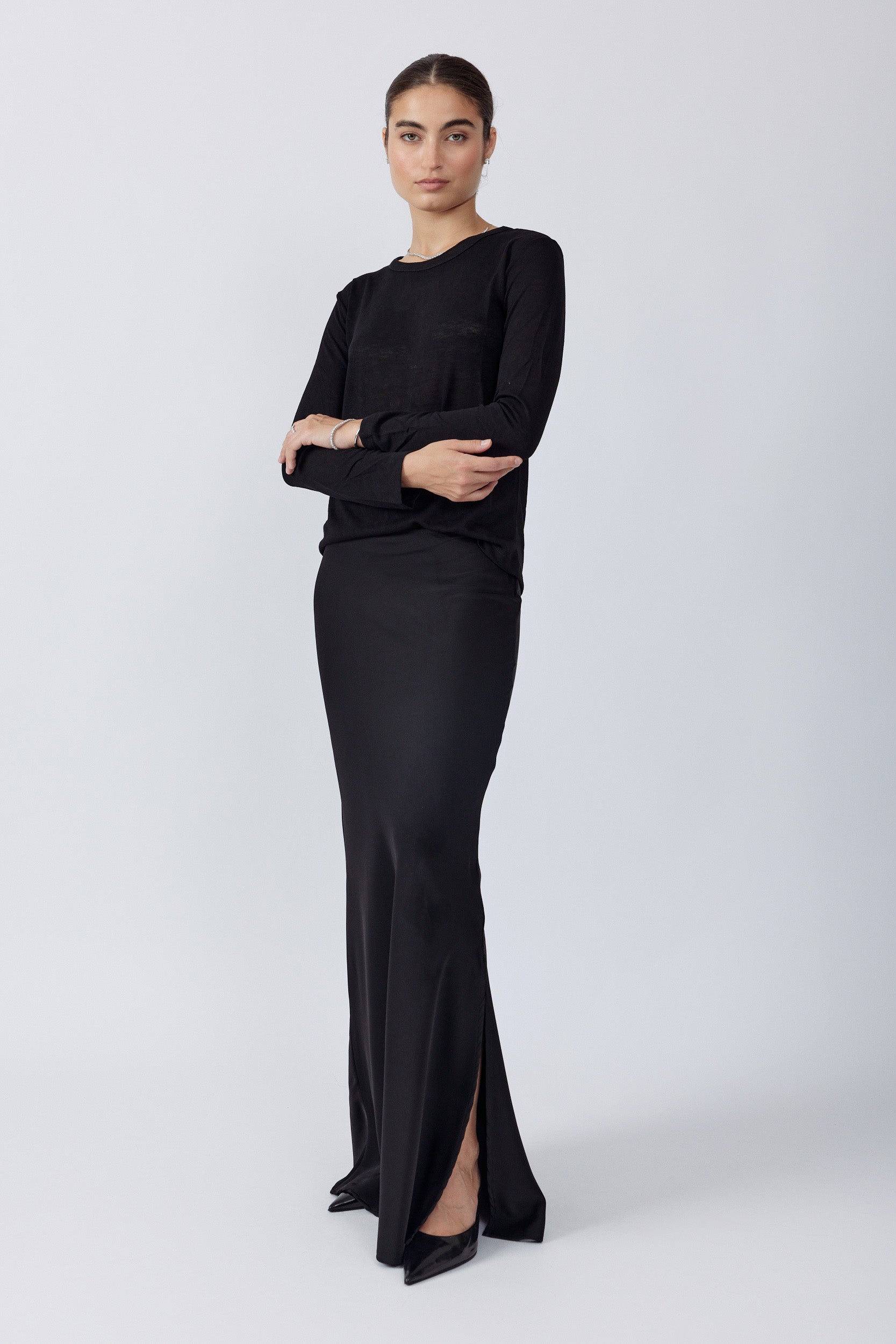 חצאית סאטן מקסי + שסע