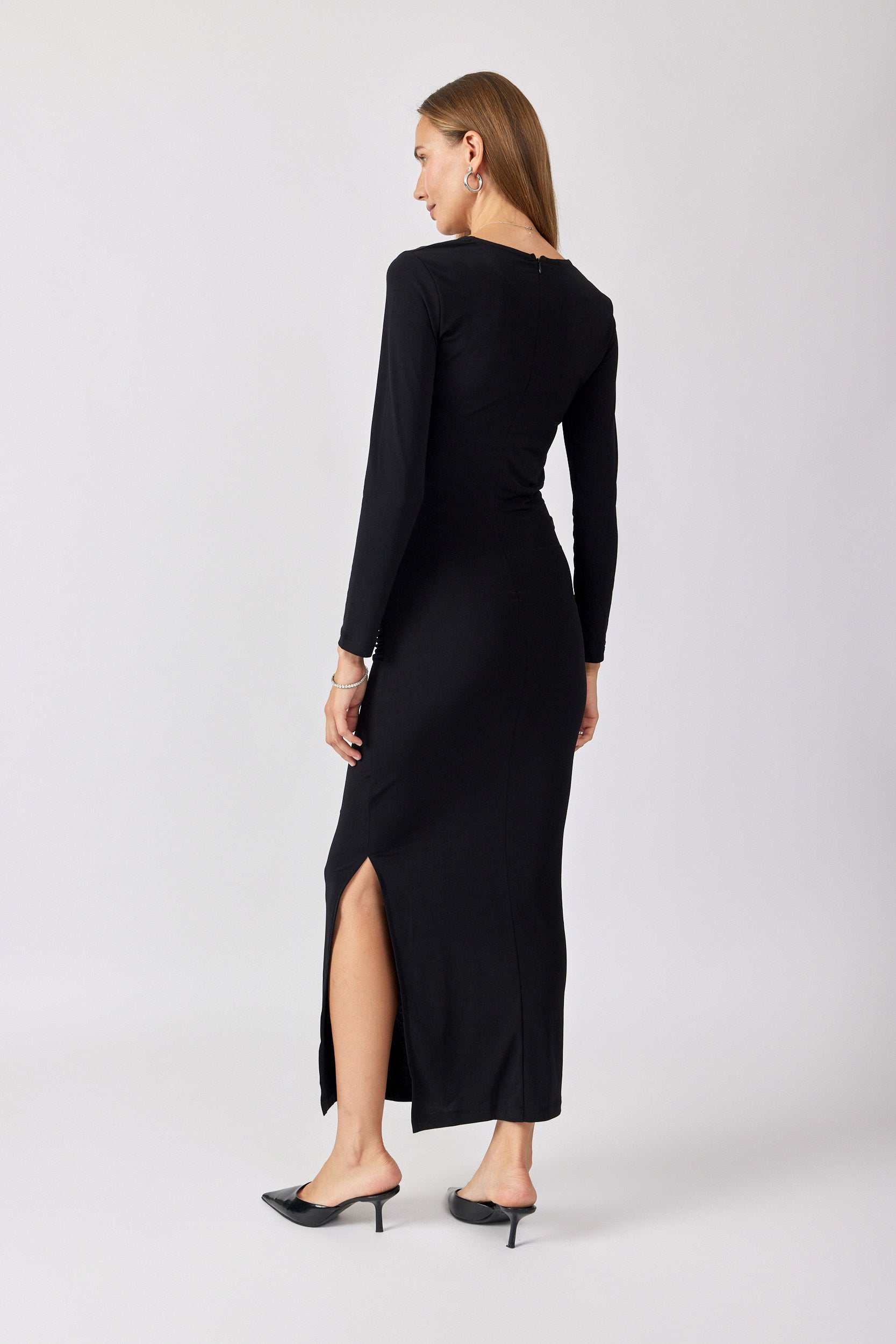 שמלת ניקי כיווצים