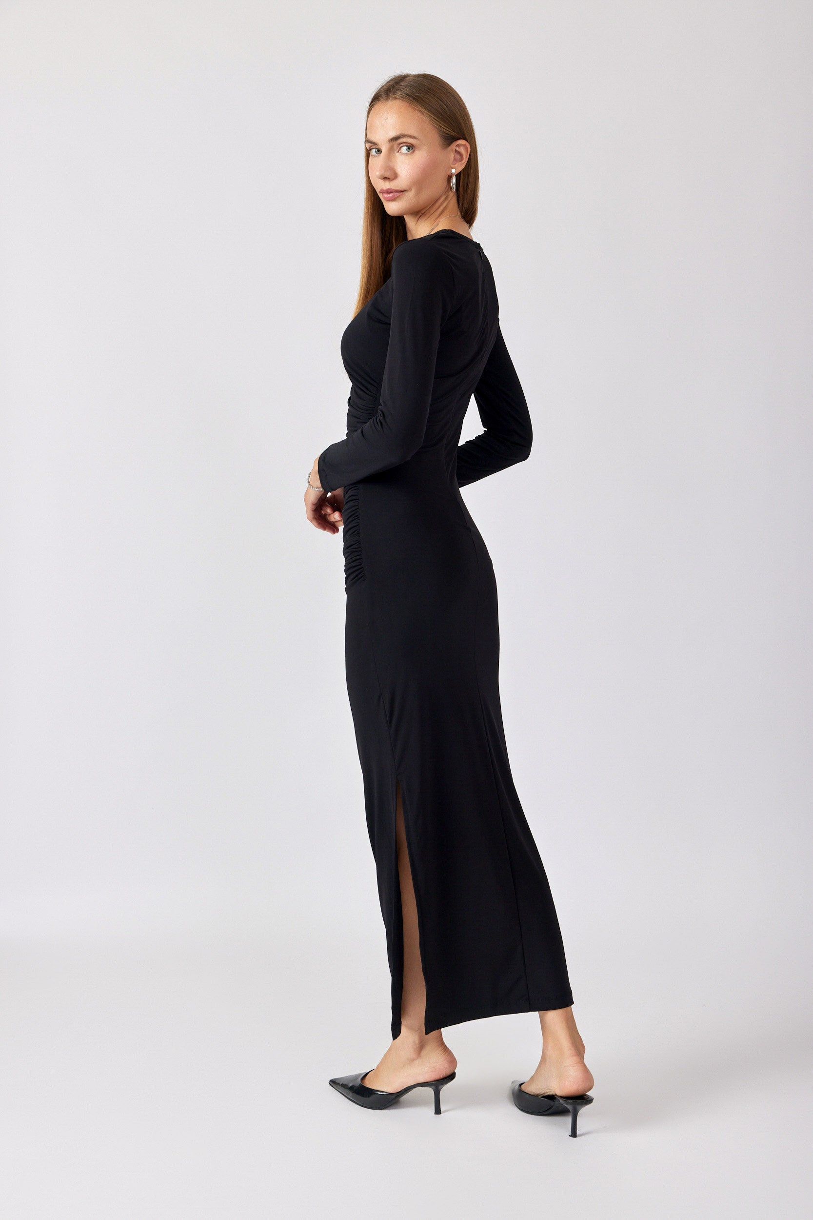 שמלת ניקי כיווצים