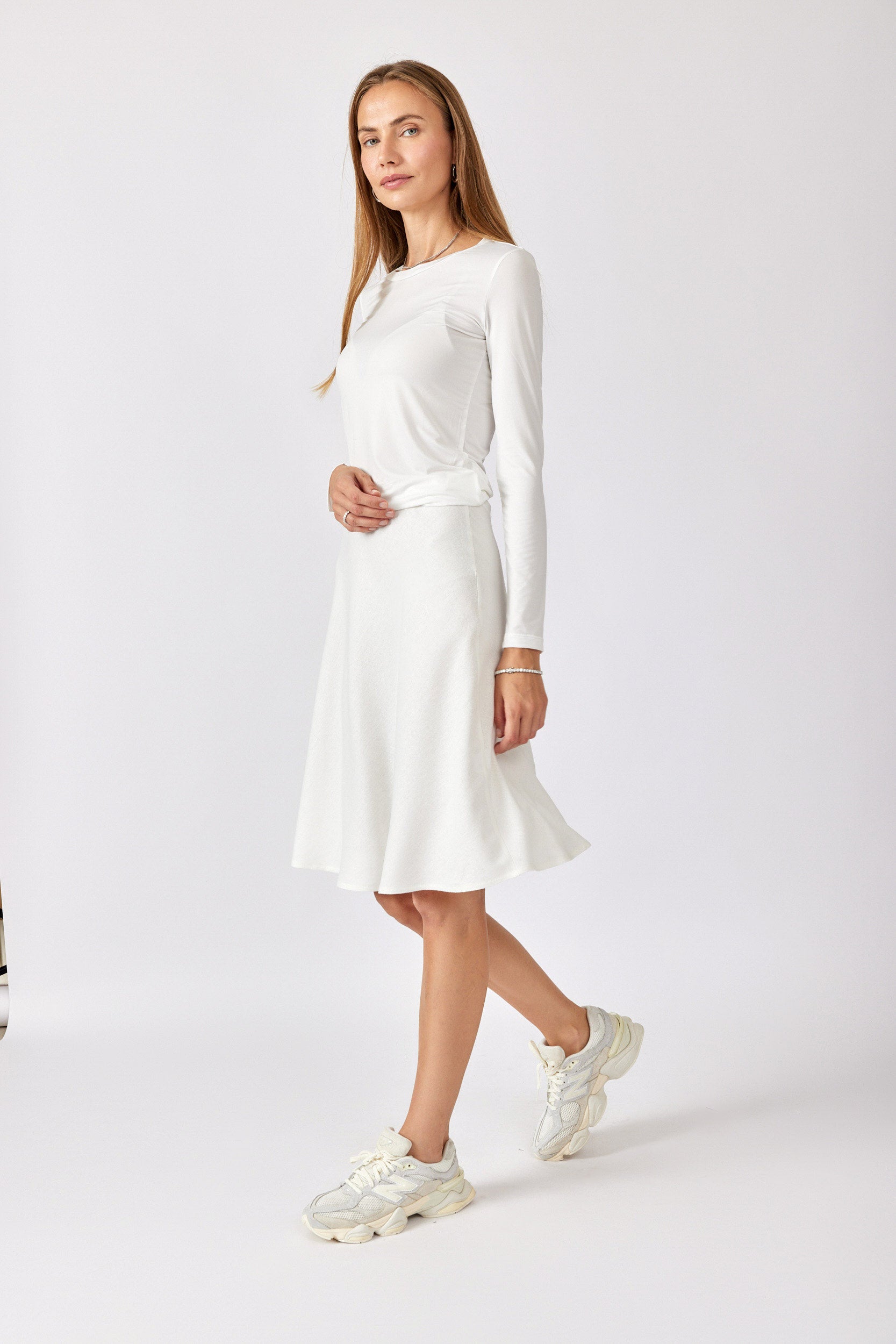 חצאית פשתן קצרה