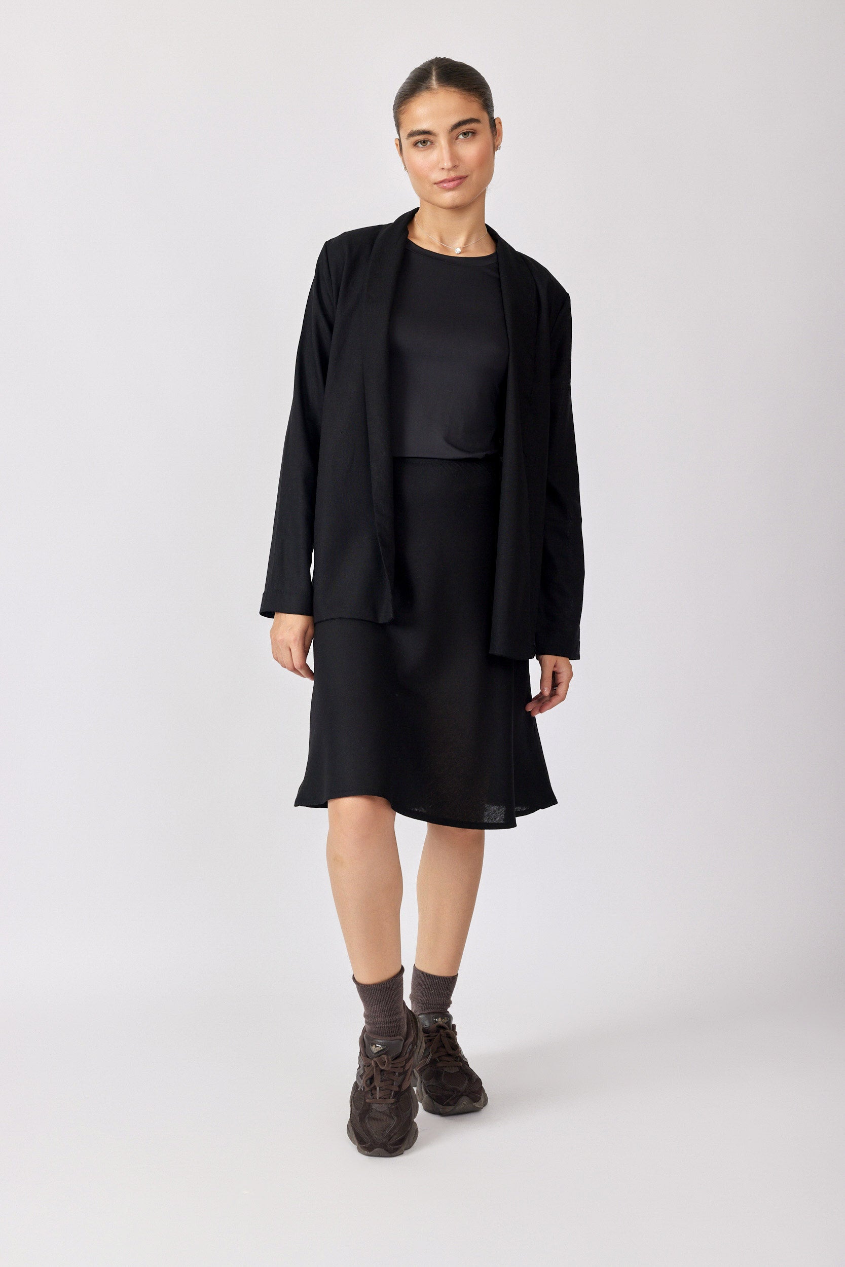 חצאית פשתן קצרה