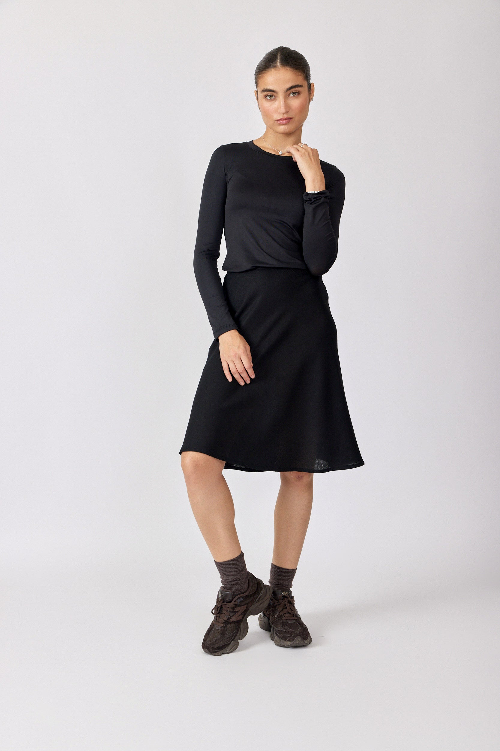 חצאית פשתן קצרה