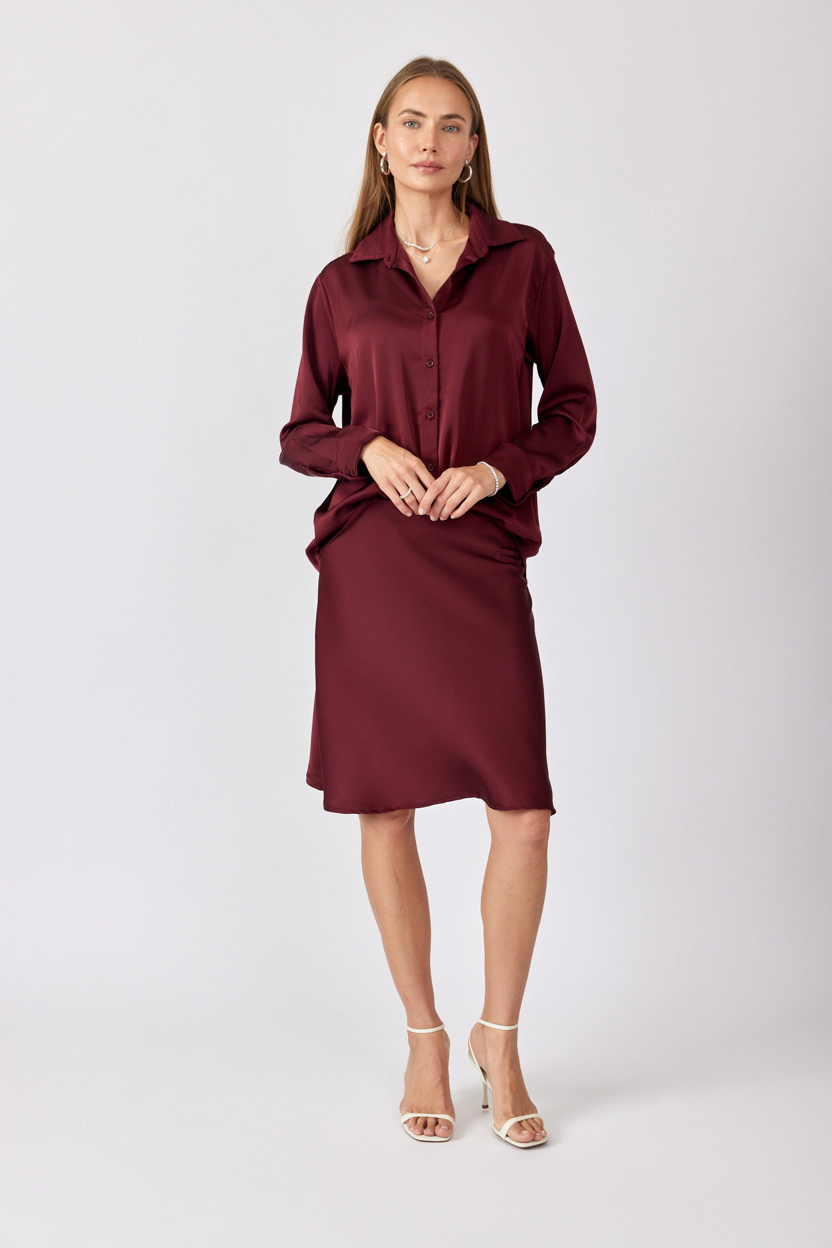 חצאית סאטן קצרה Dark Shades