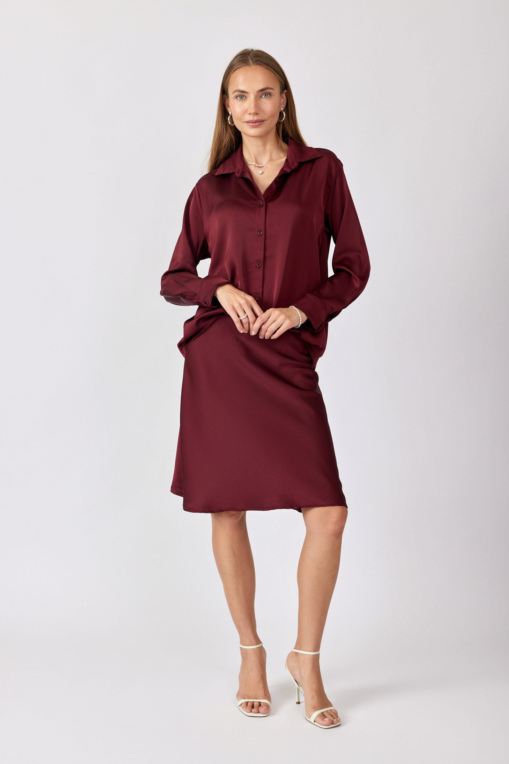 חצאית סאטן קצרה Dark Shades