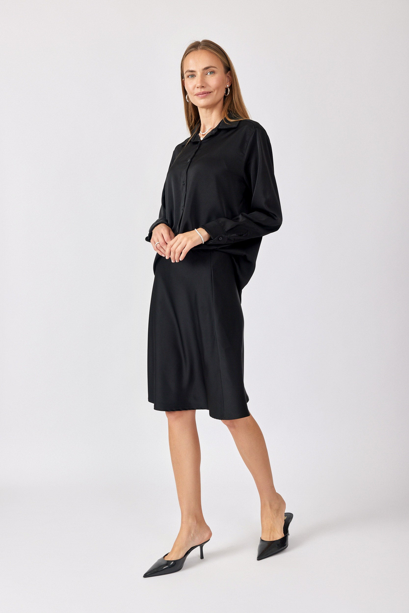 חצאית סאטן קצרה Dark Shades