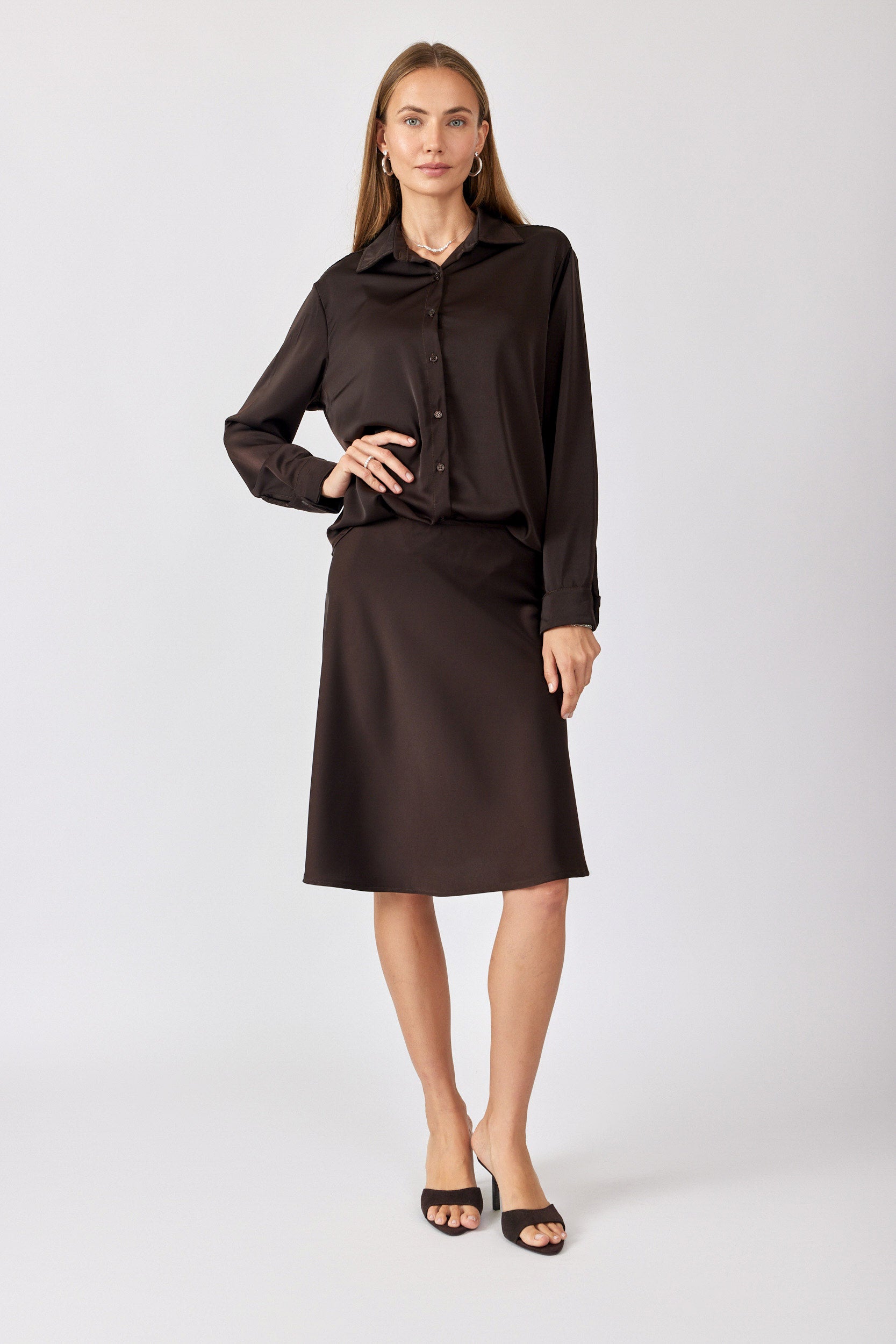 חצאית סאטן קצרה Dark Shades