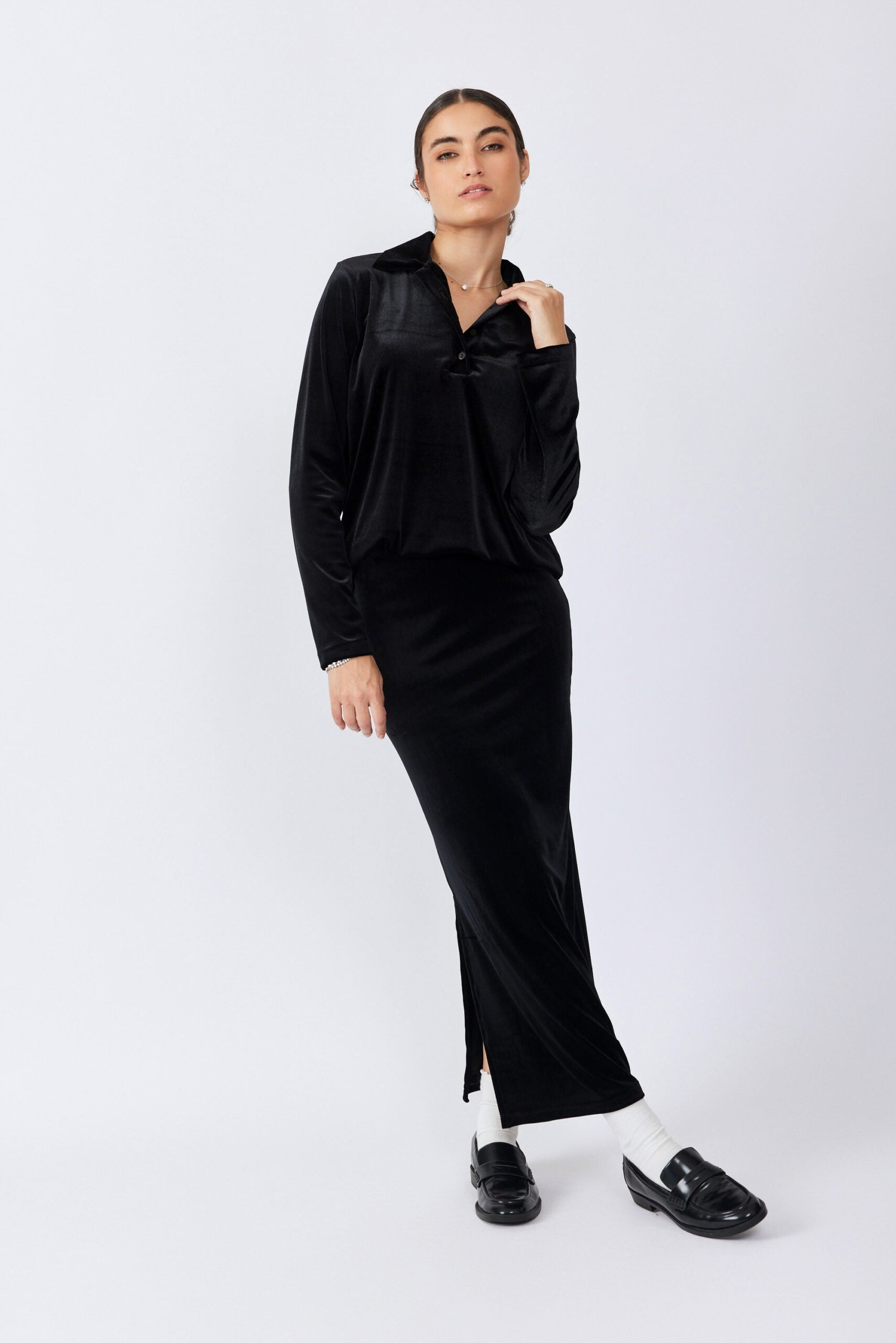 חצאית קטיפה 3/4 + שסע