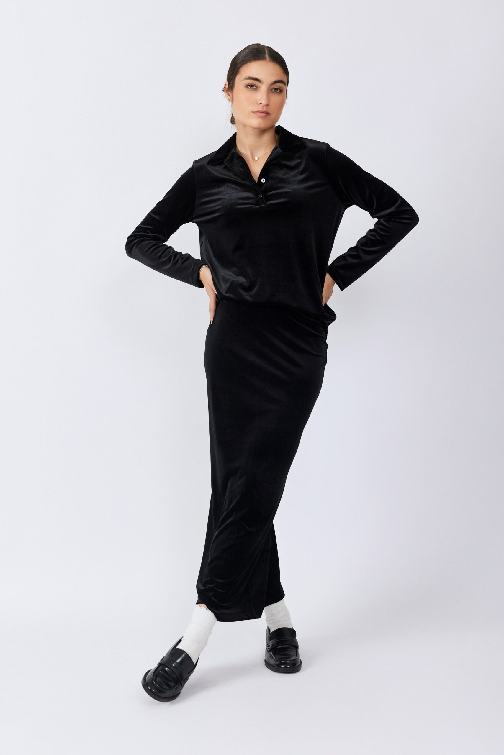 חצאית קטיפה 3/4 + שסע