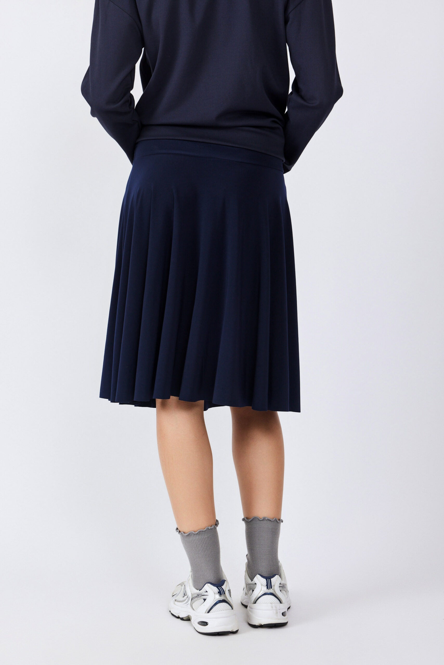 חצאית נאון קצרה גזרת קלוש