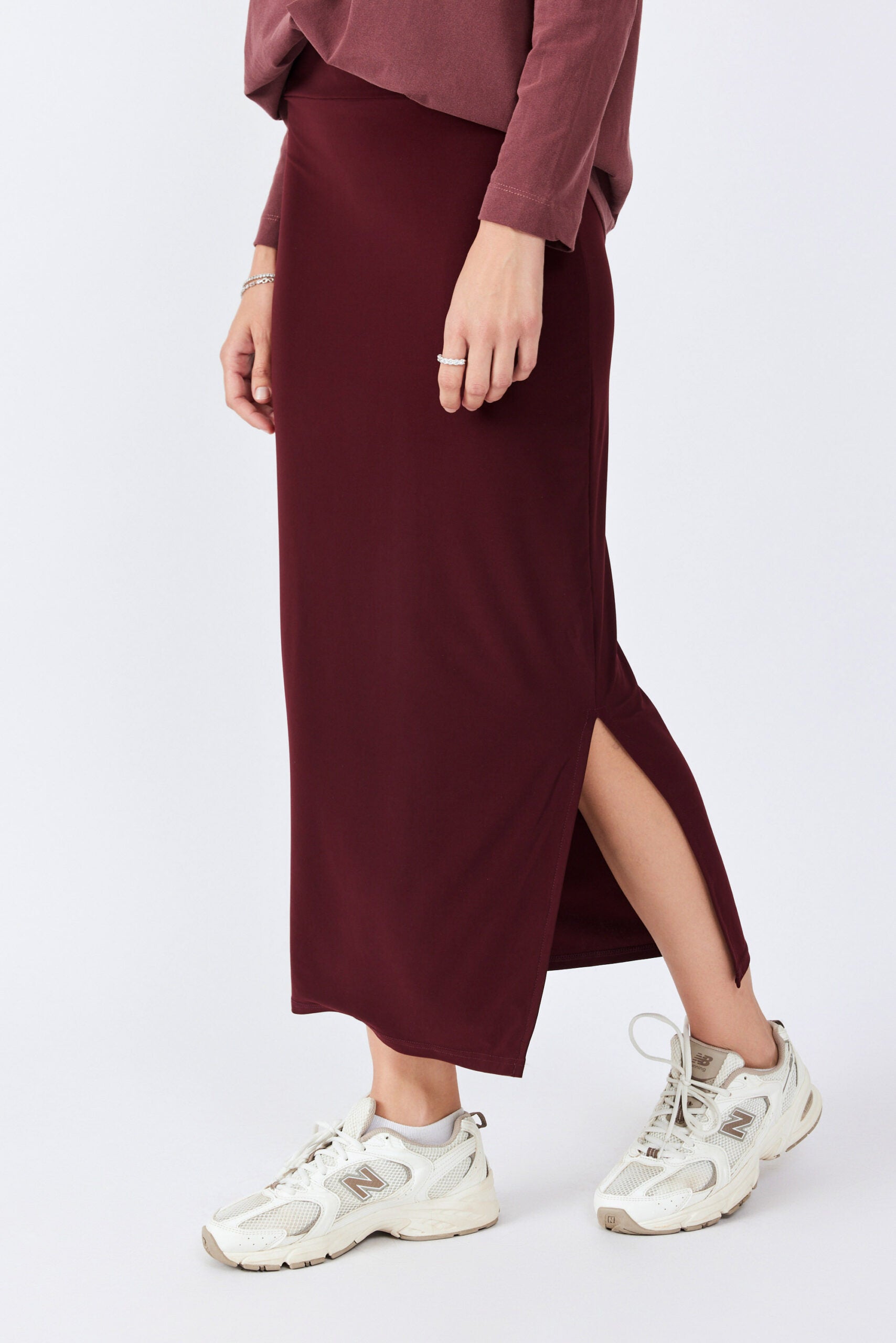 חצאית נאון 3/4+ שסע