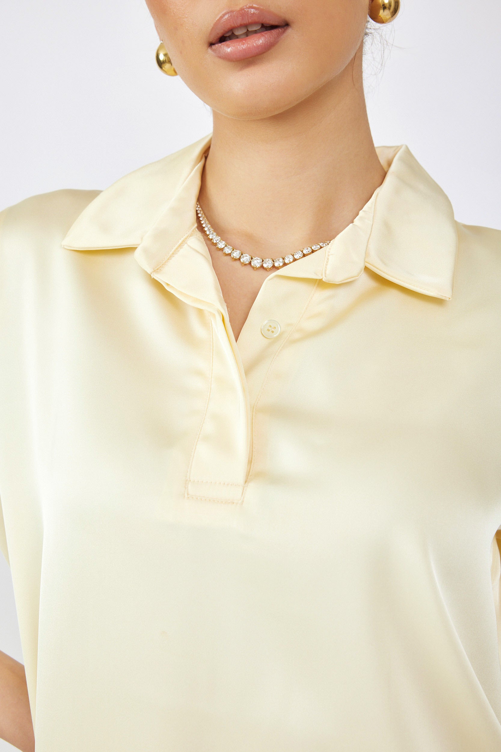 חולצת פולו סאטן שרוול 3/4