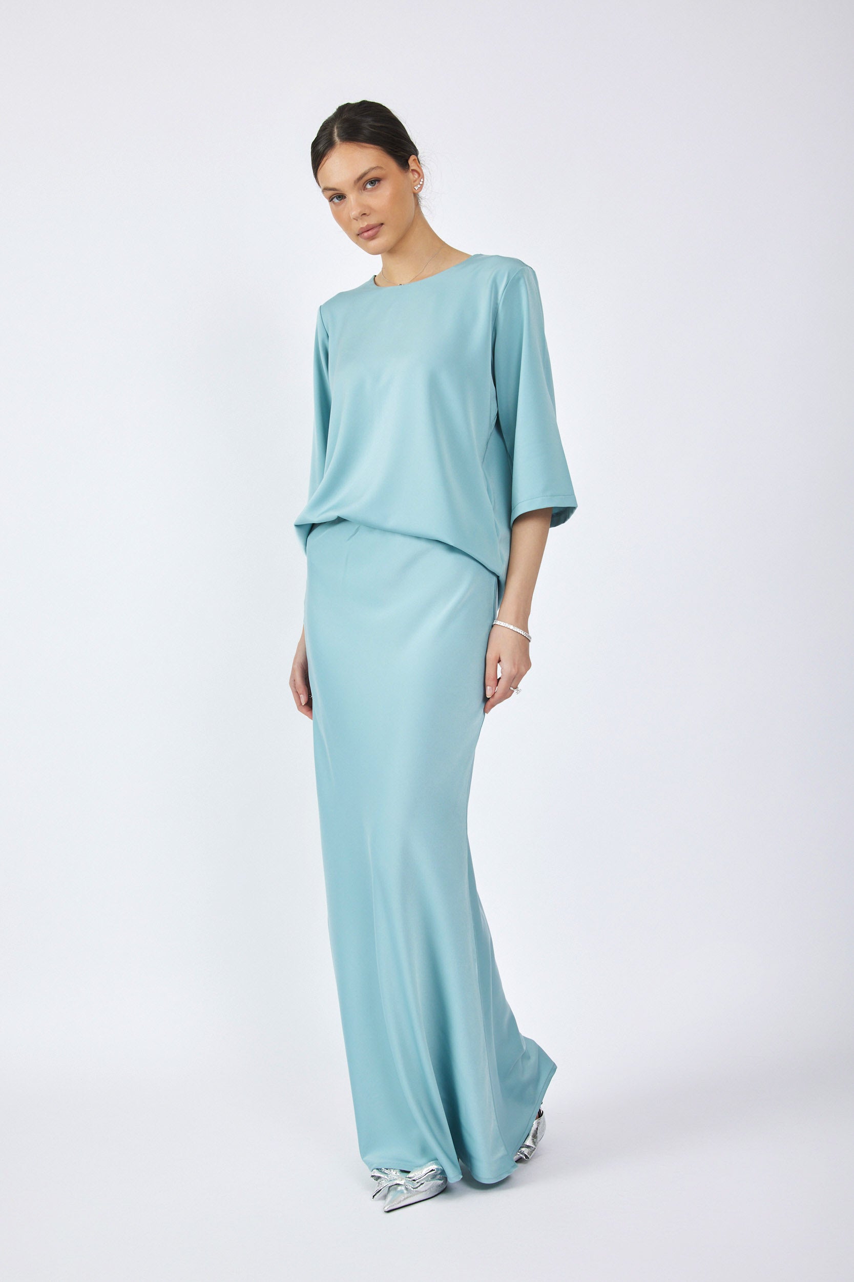 חצאית סאטן מקסי + שסע