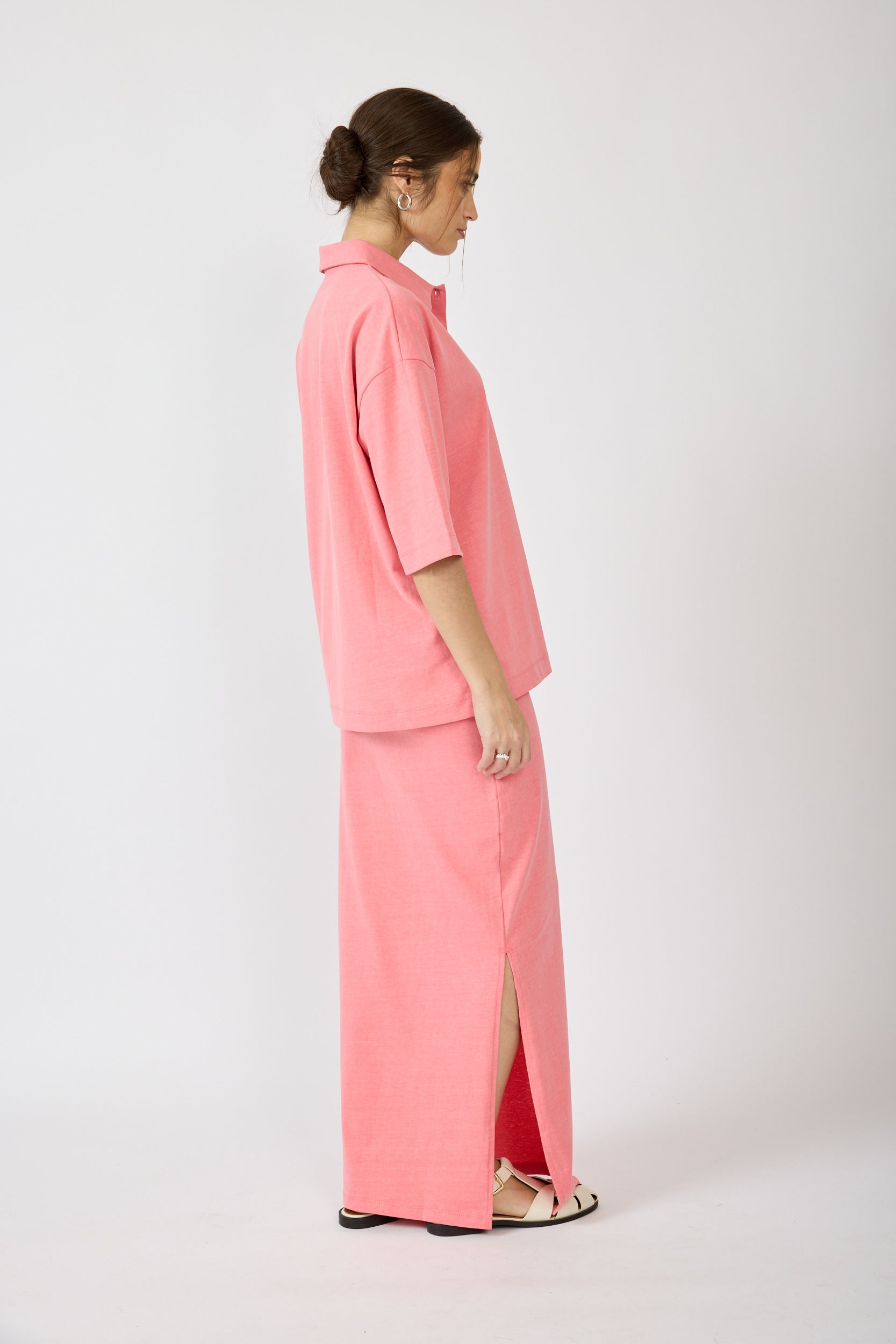 חצאית פיגמנט מקסי + שסע