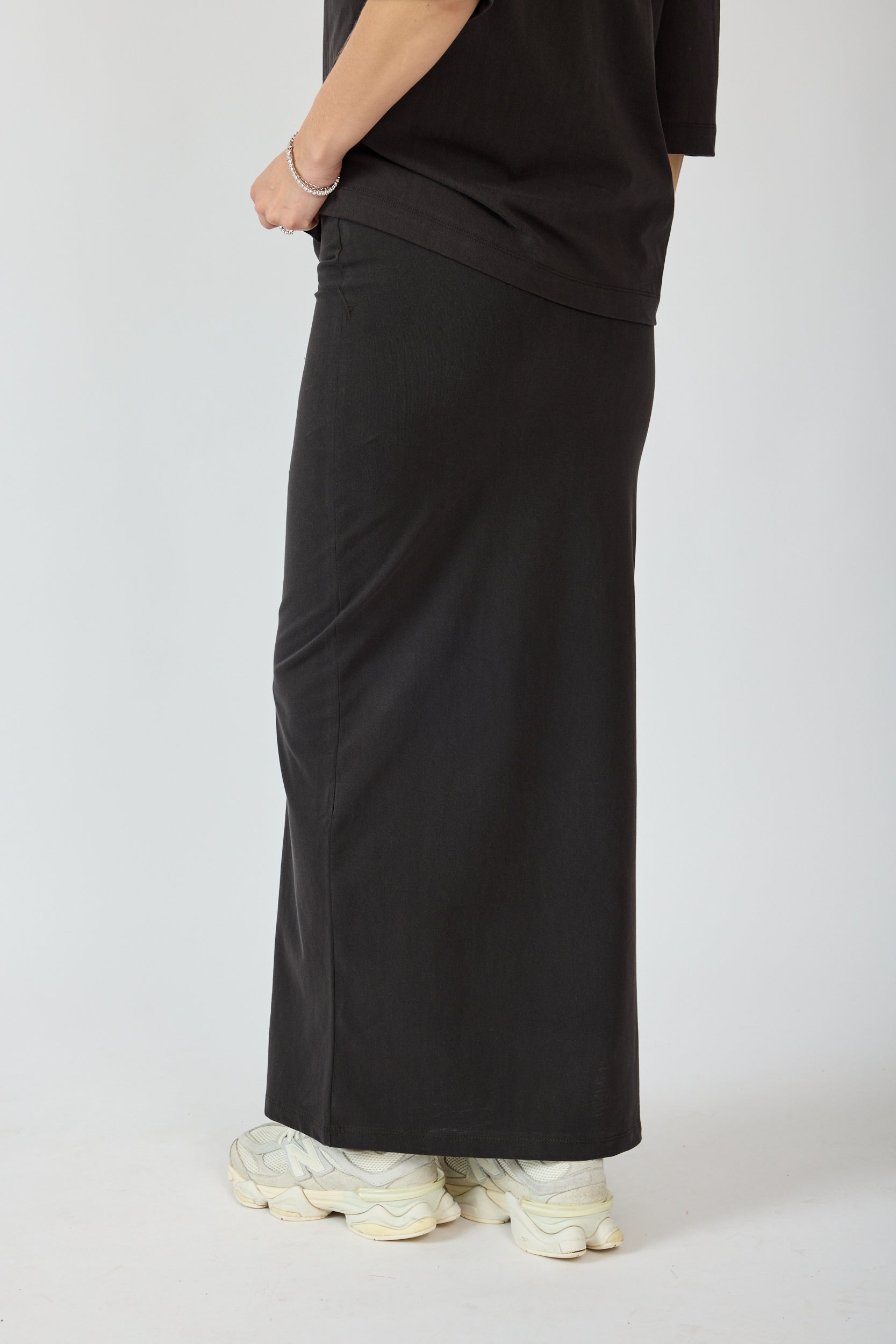 חצאית פיגמנט מקסי + שסע