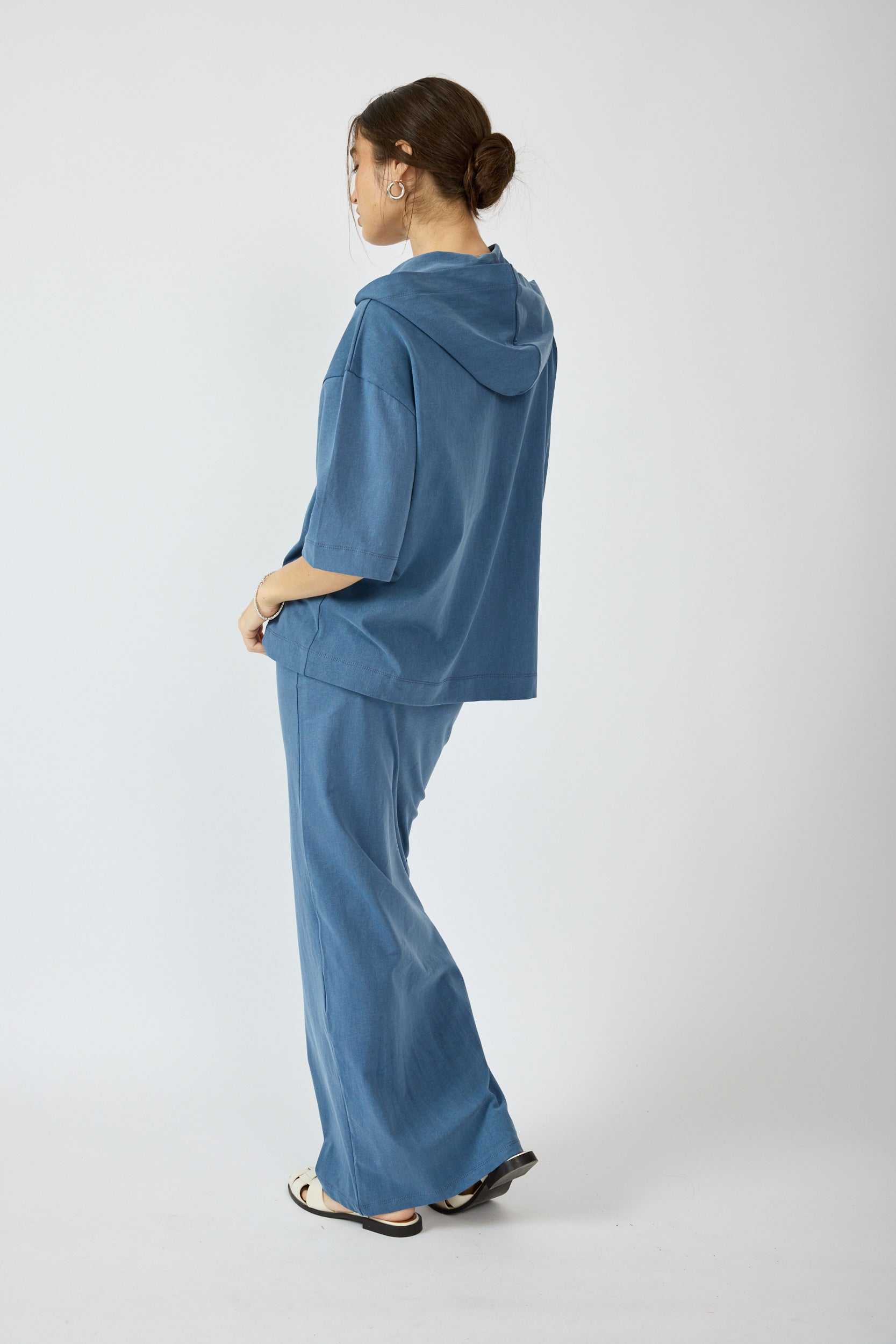 חולצת קפוצ'ון פיגמנט שרוול 3/4