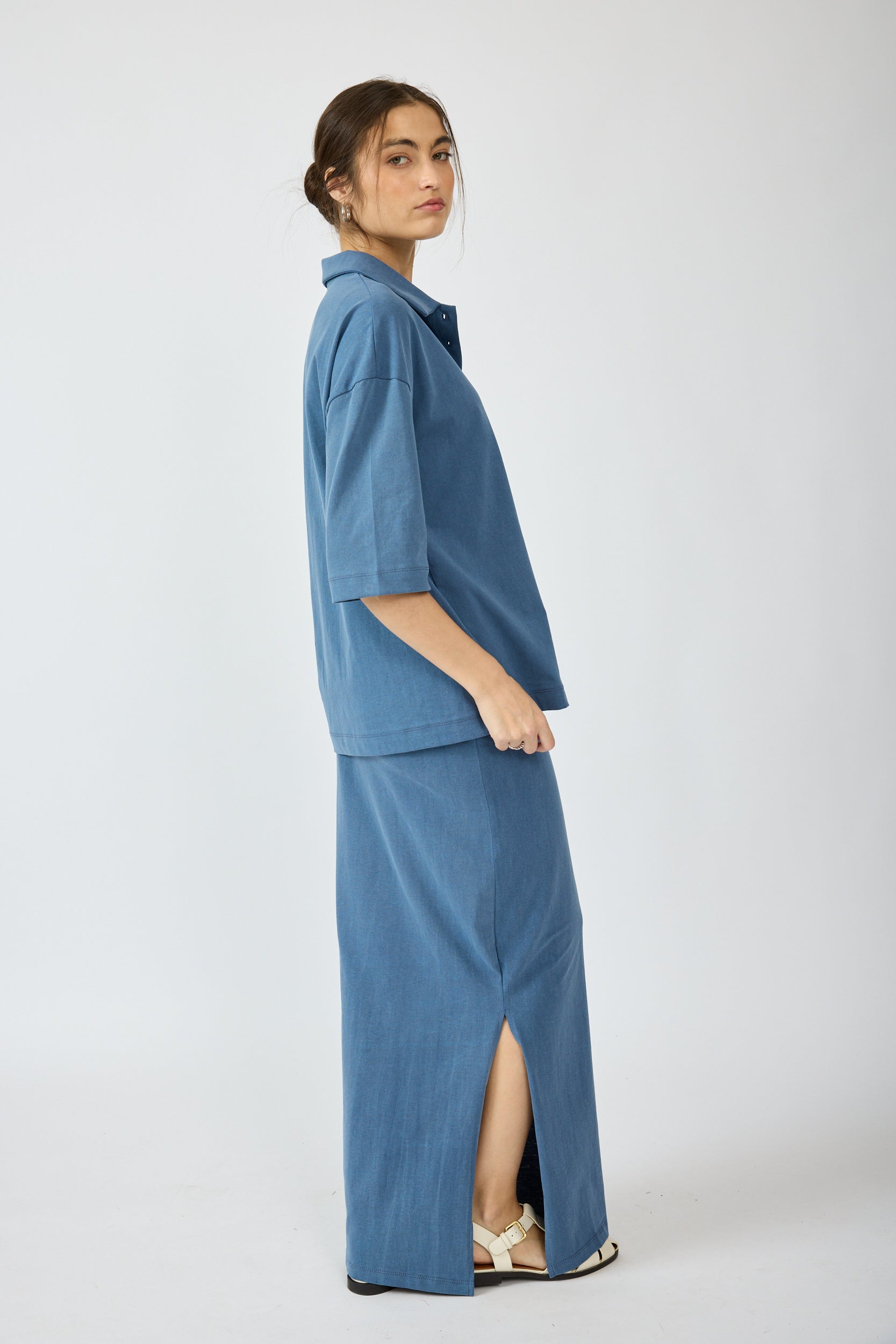 חצאית פיגמנט מקסי + שסע