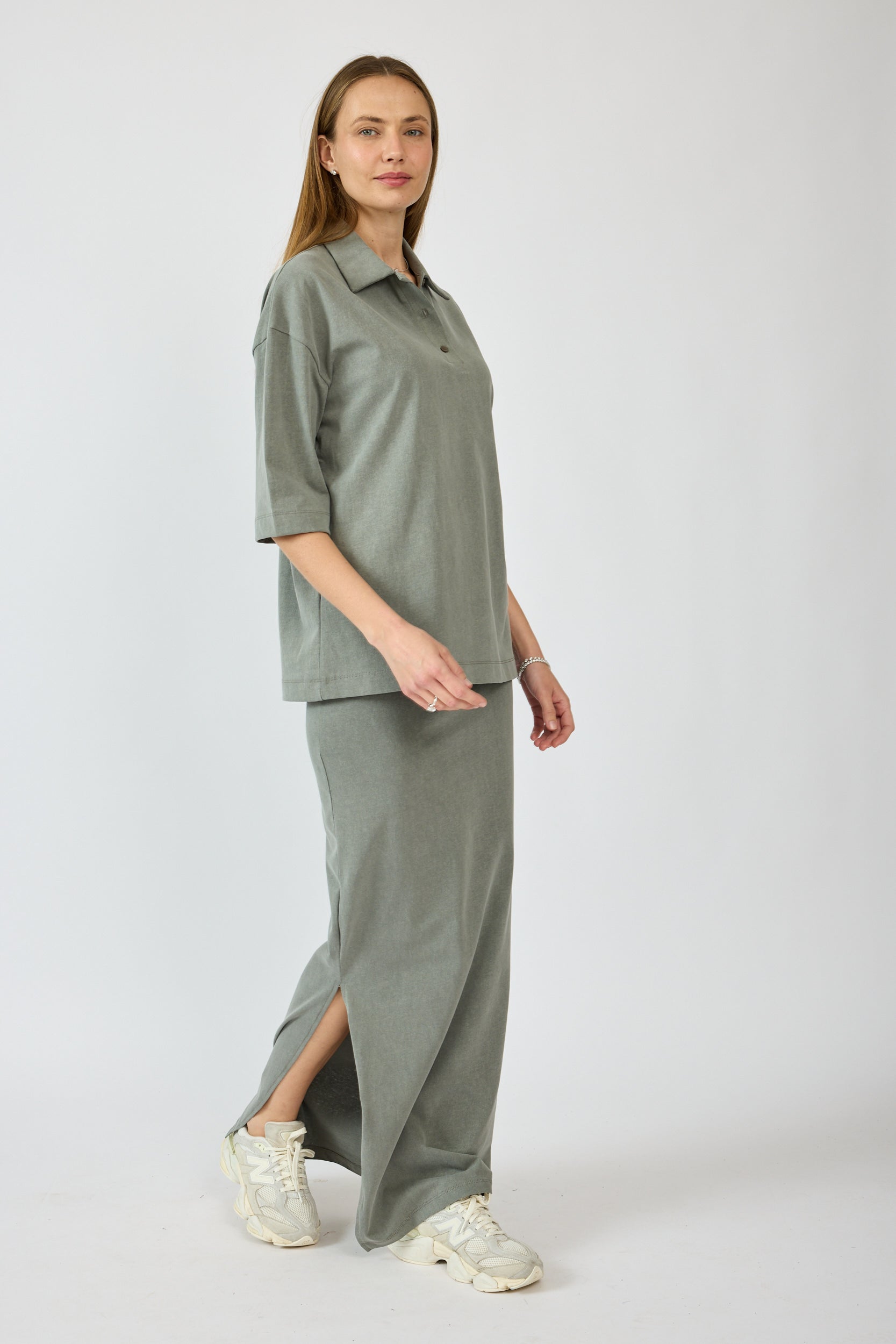 חצאית פיגמנט מקסי + שסע