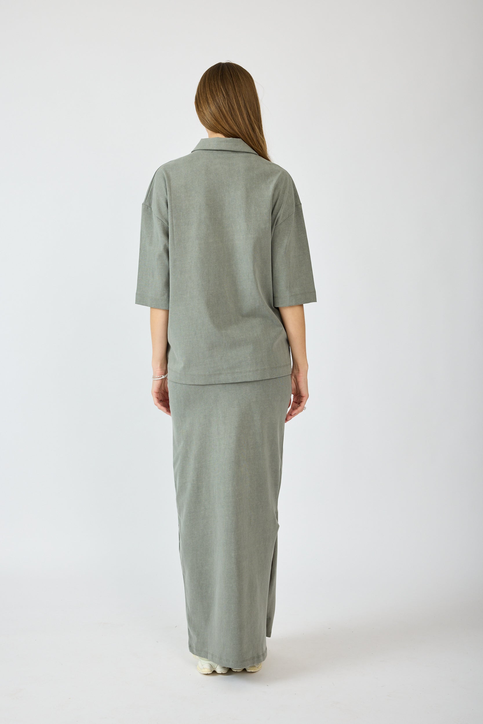 חצאית פיגמנט מקסי + שסע