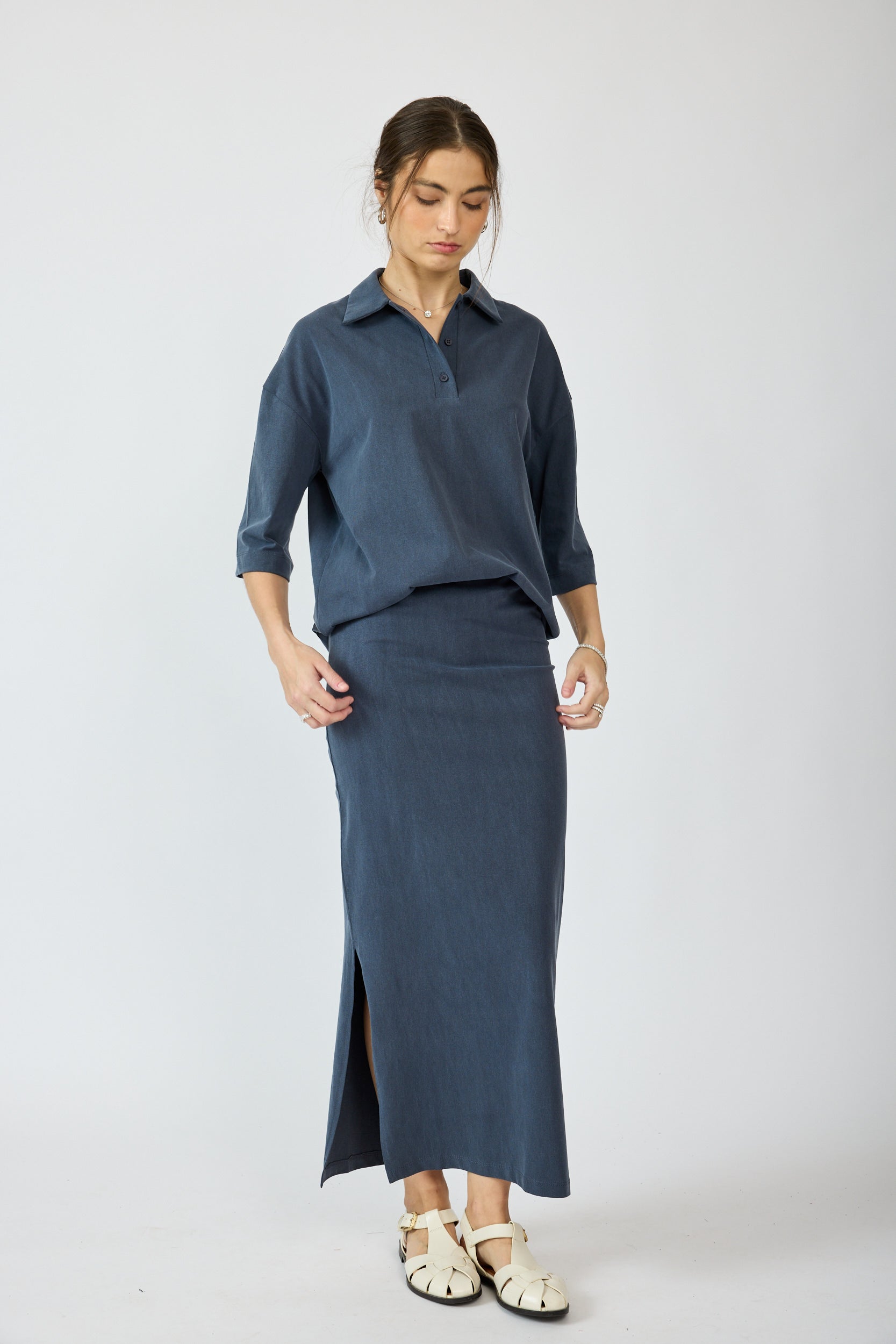 חצאית פיגמנט 3/4 + שסע