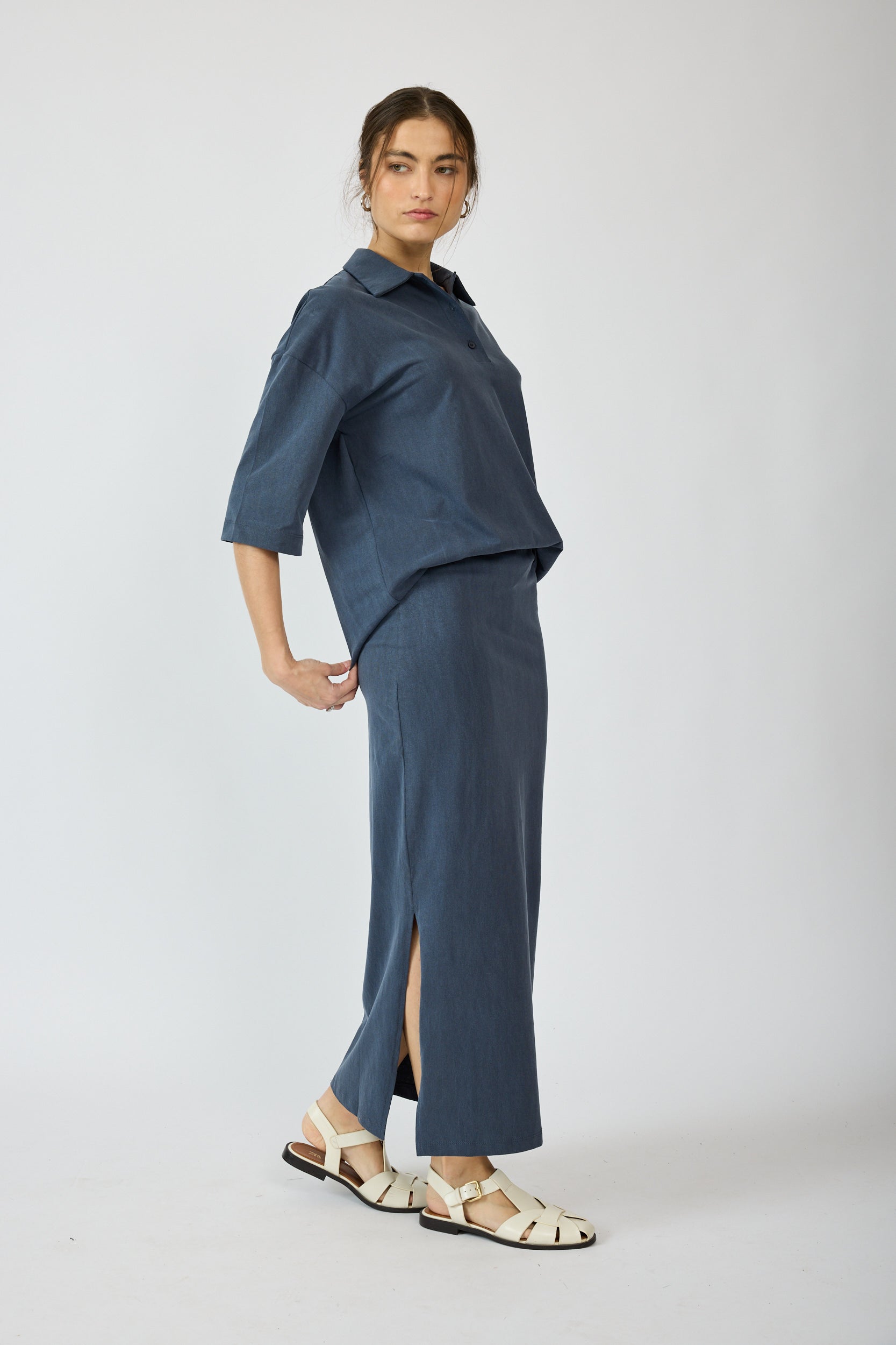 חצאית פיגמנט 3/4 + שסע