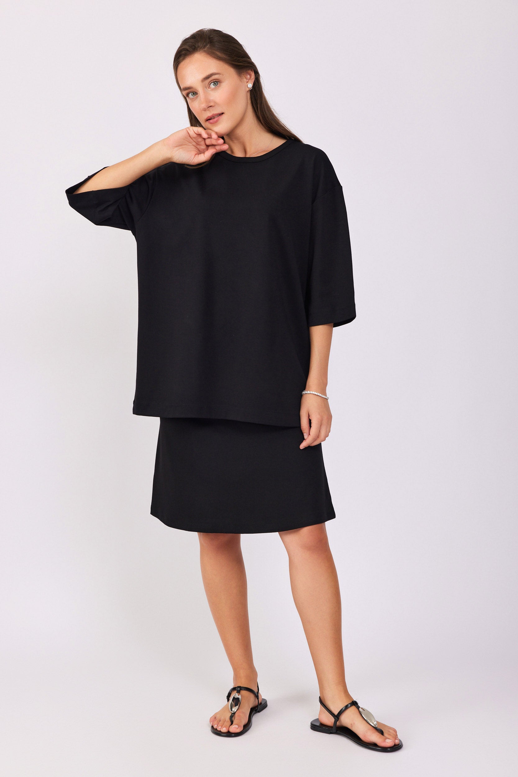 חצאית ג'רסי קצרה