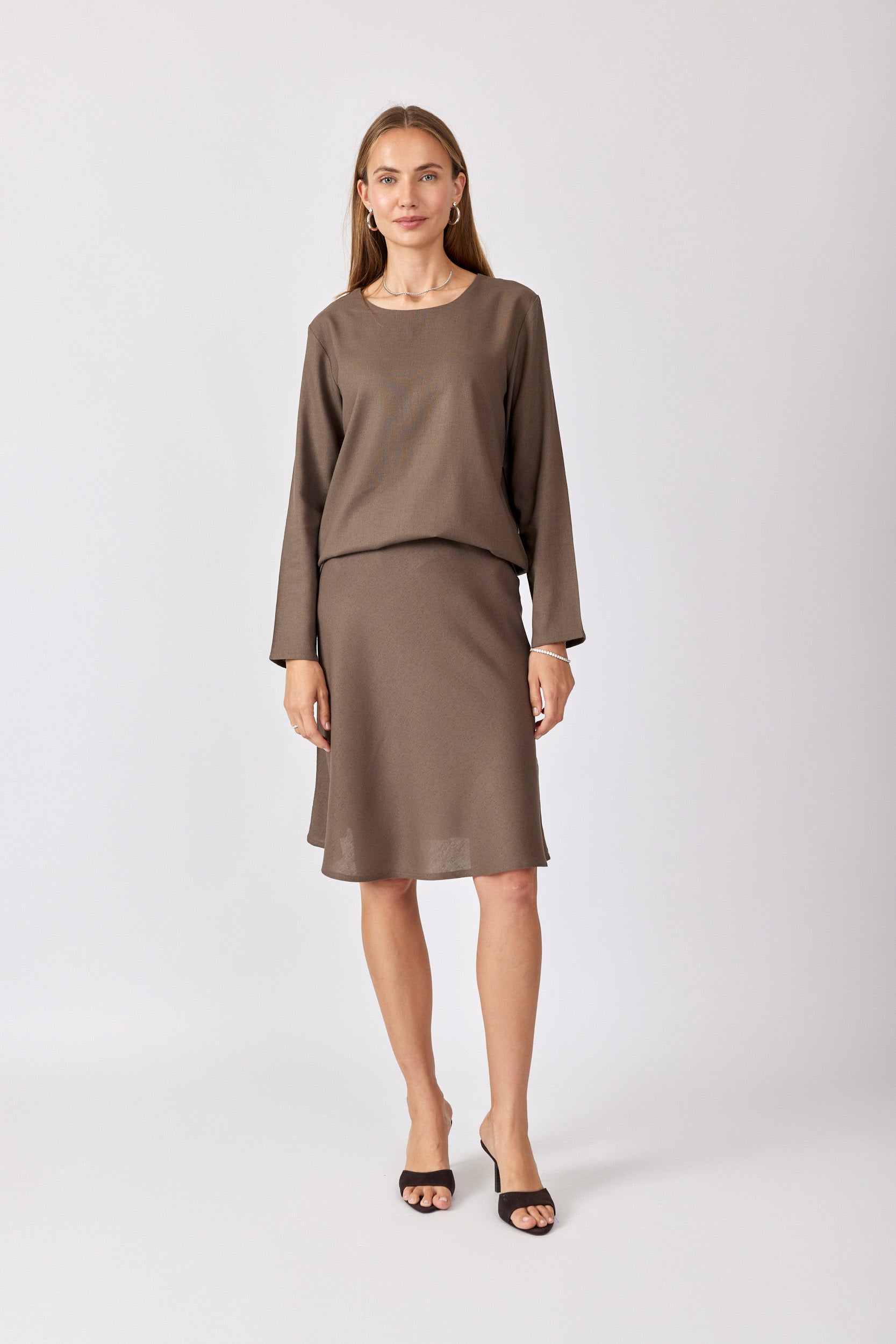 חולצת פשתן ניקי