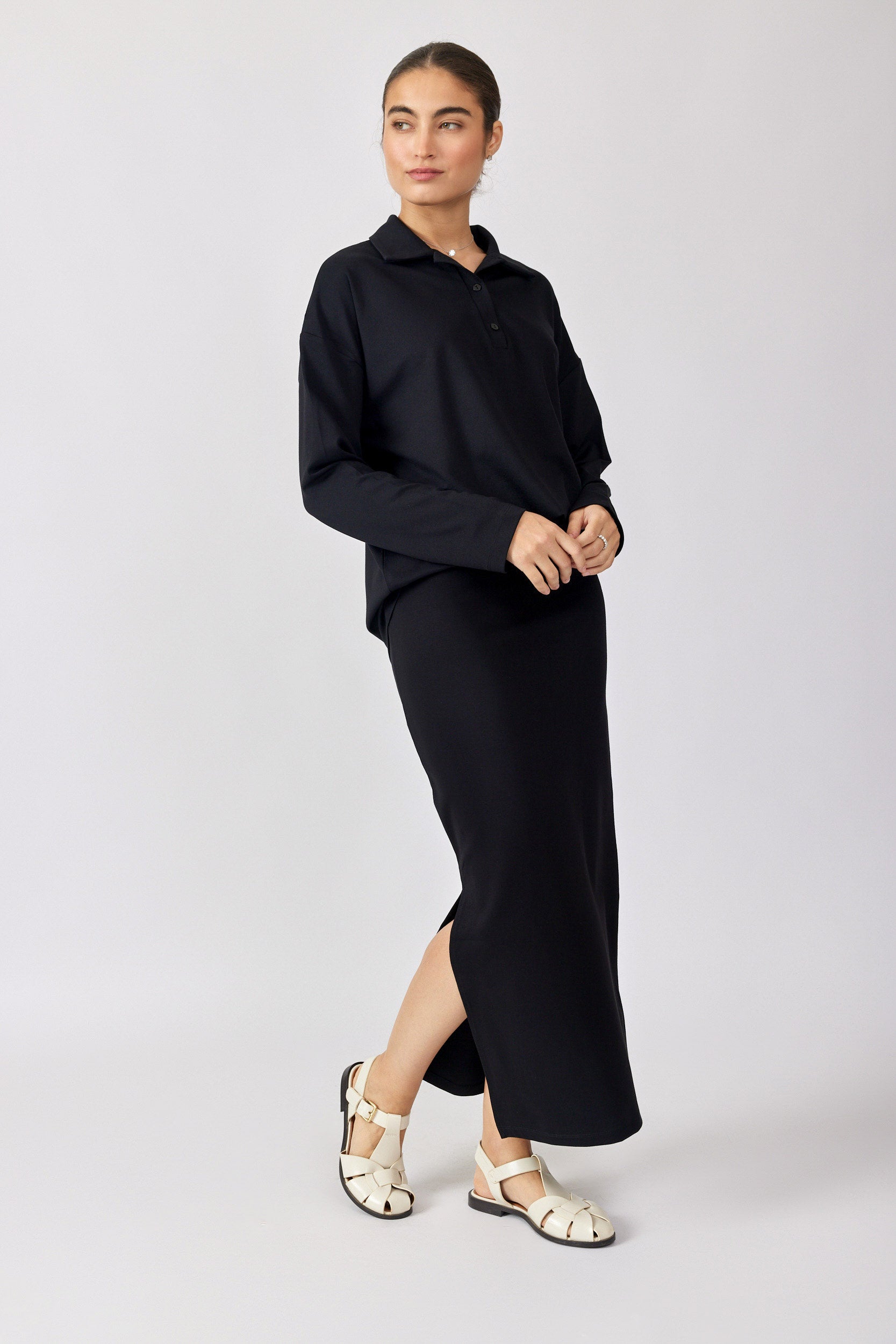 חצאית ג'רסי 3/4+ שסע