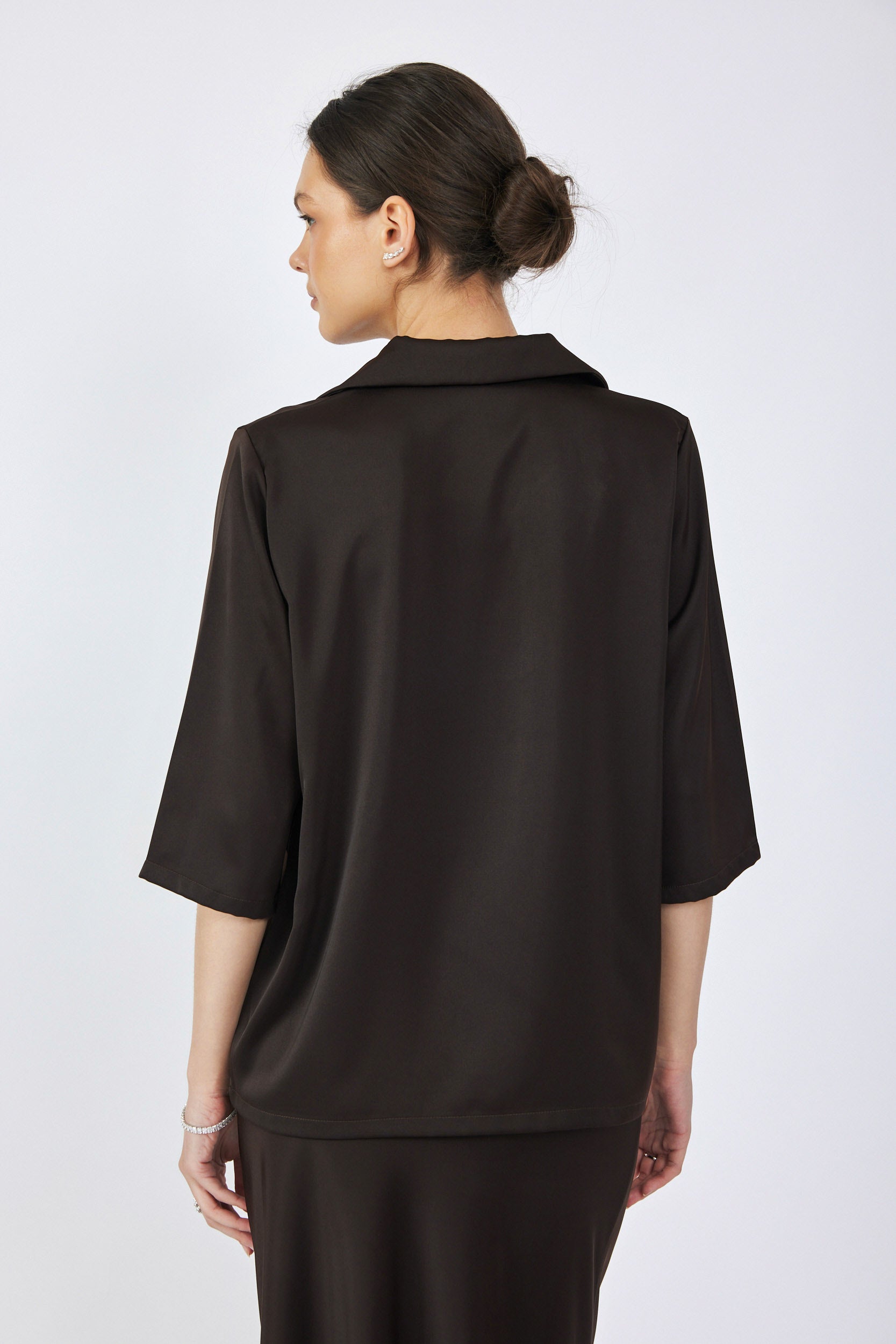 חולצת פולו סאטן שרוול 3/4