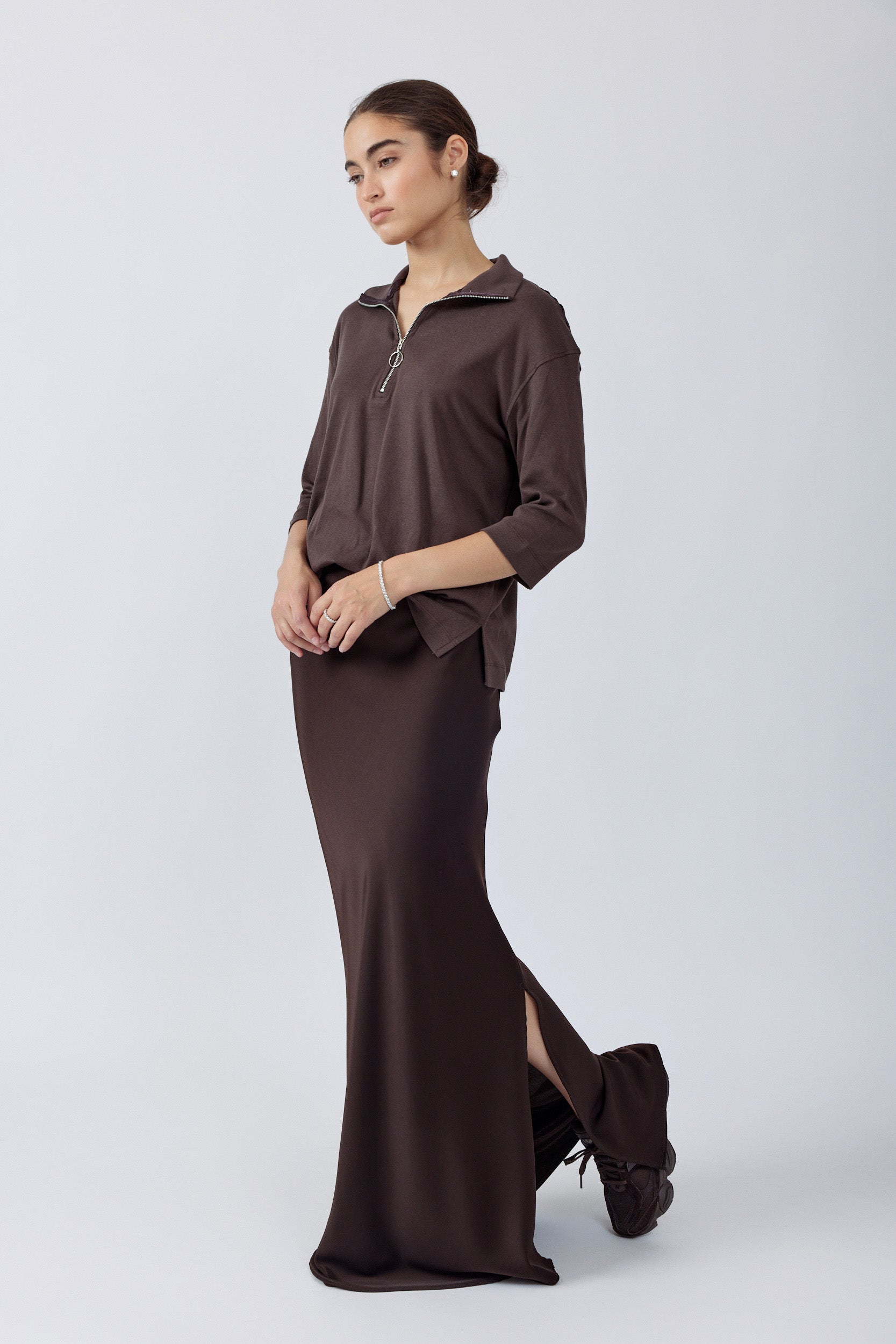 חצאית סאטן מקסי + שסע