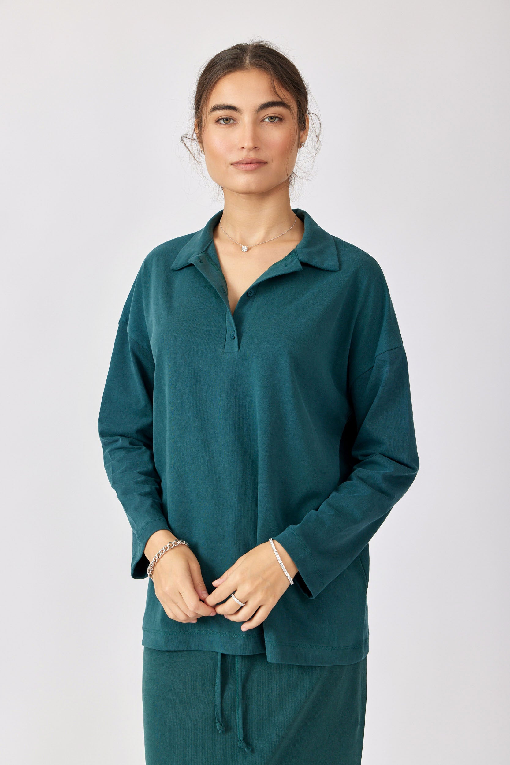 חולצת פולו פיגמנט שרוול ארוך