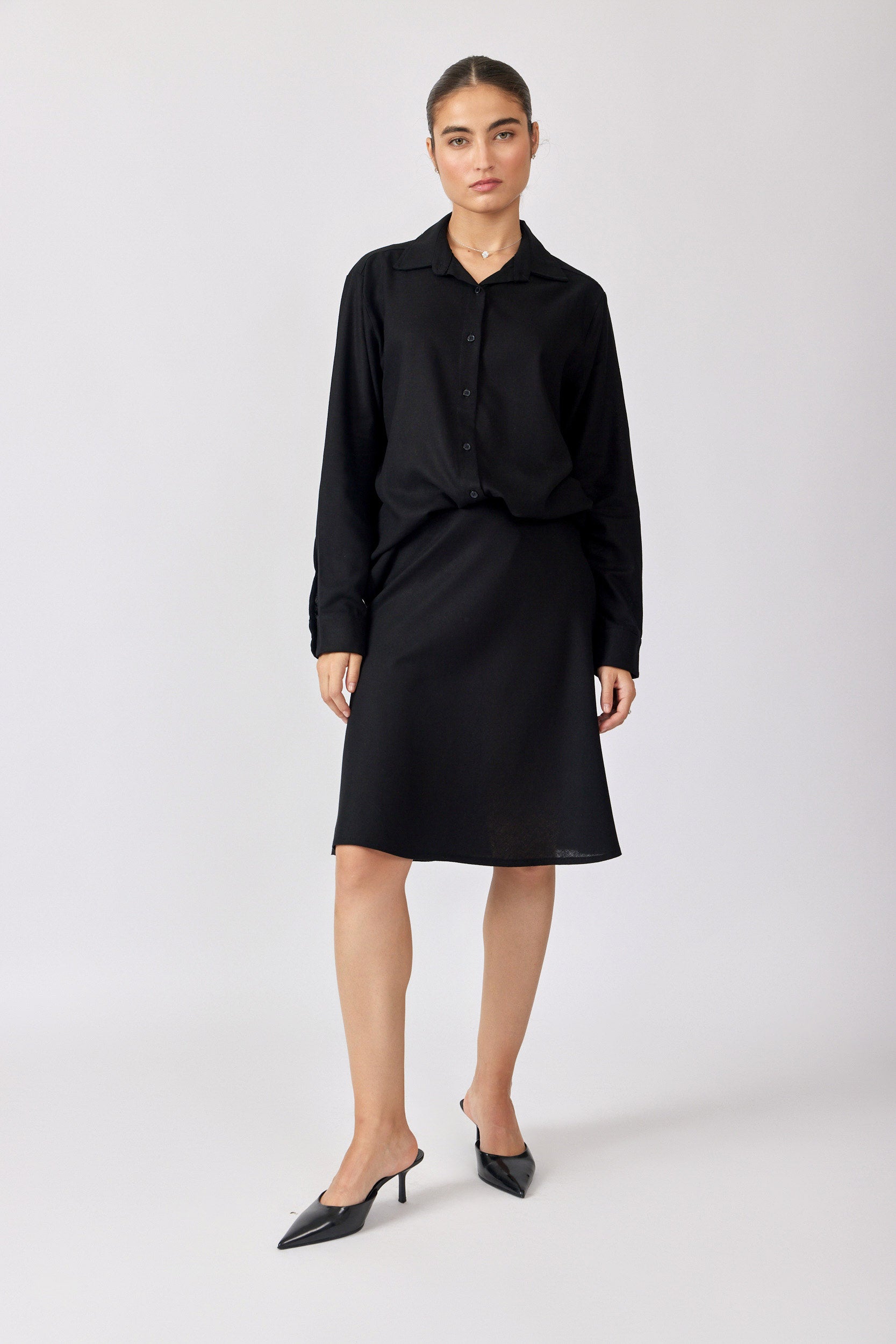 חולצת פשתן כפתורים