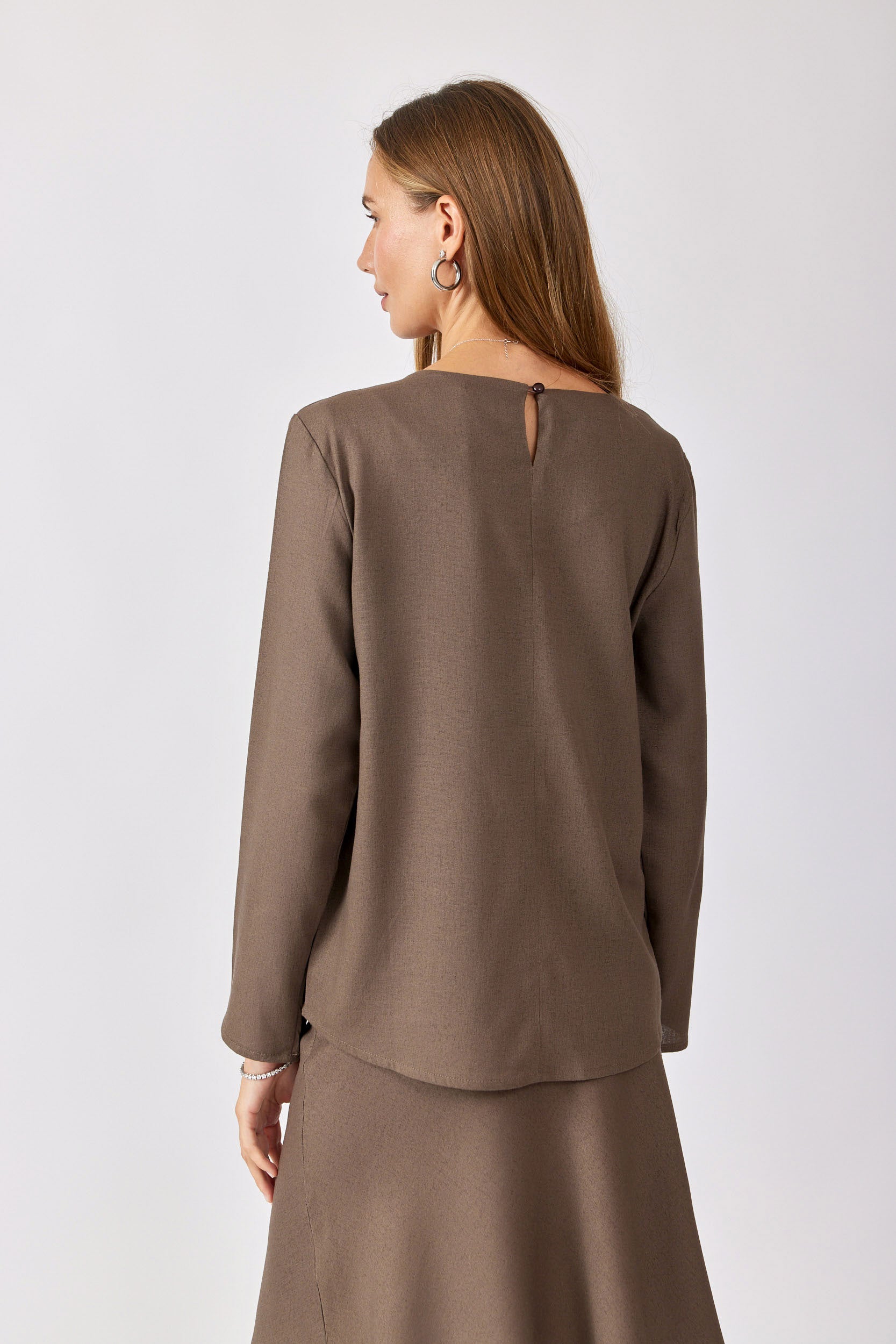 חולצת פשתן ניקי