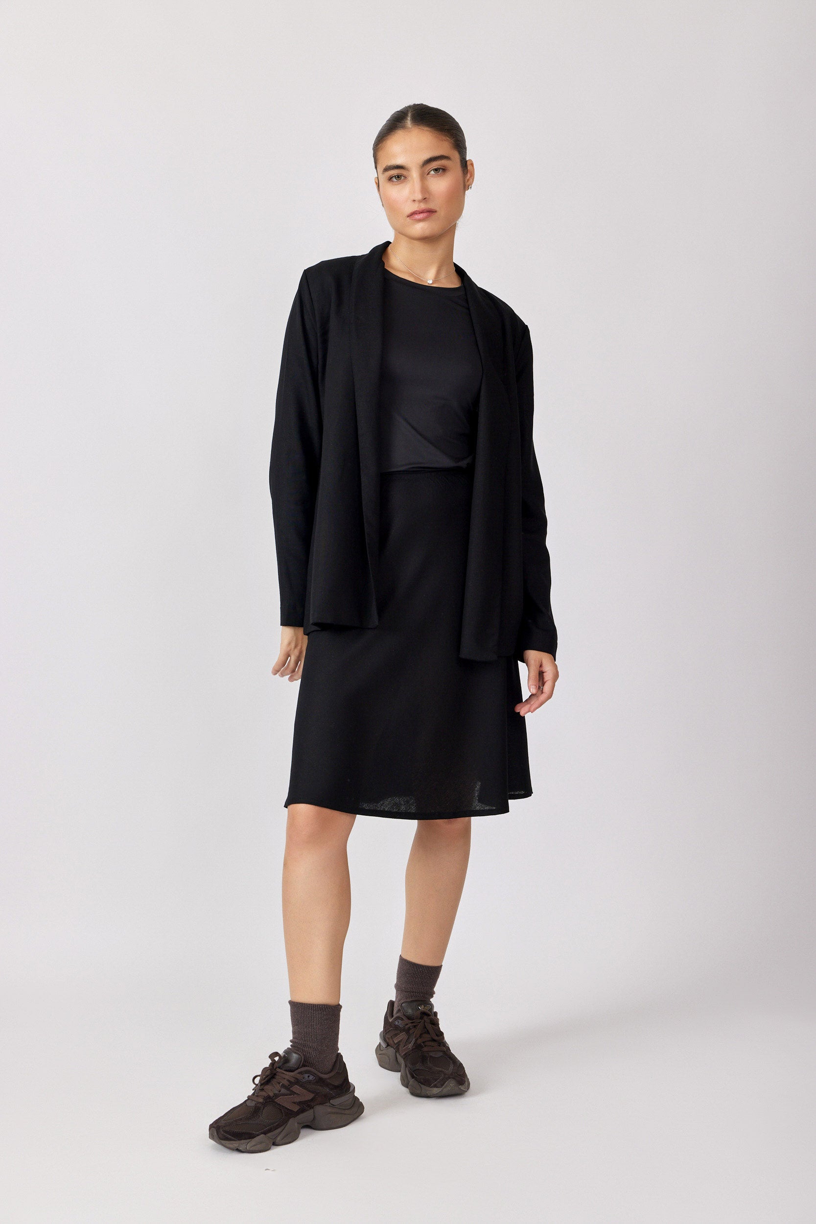 חצאית פשתן קצרה