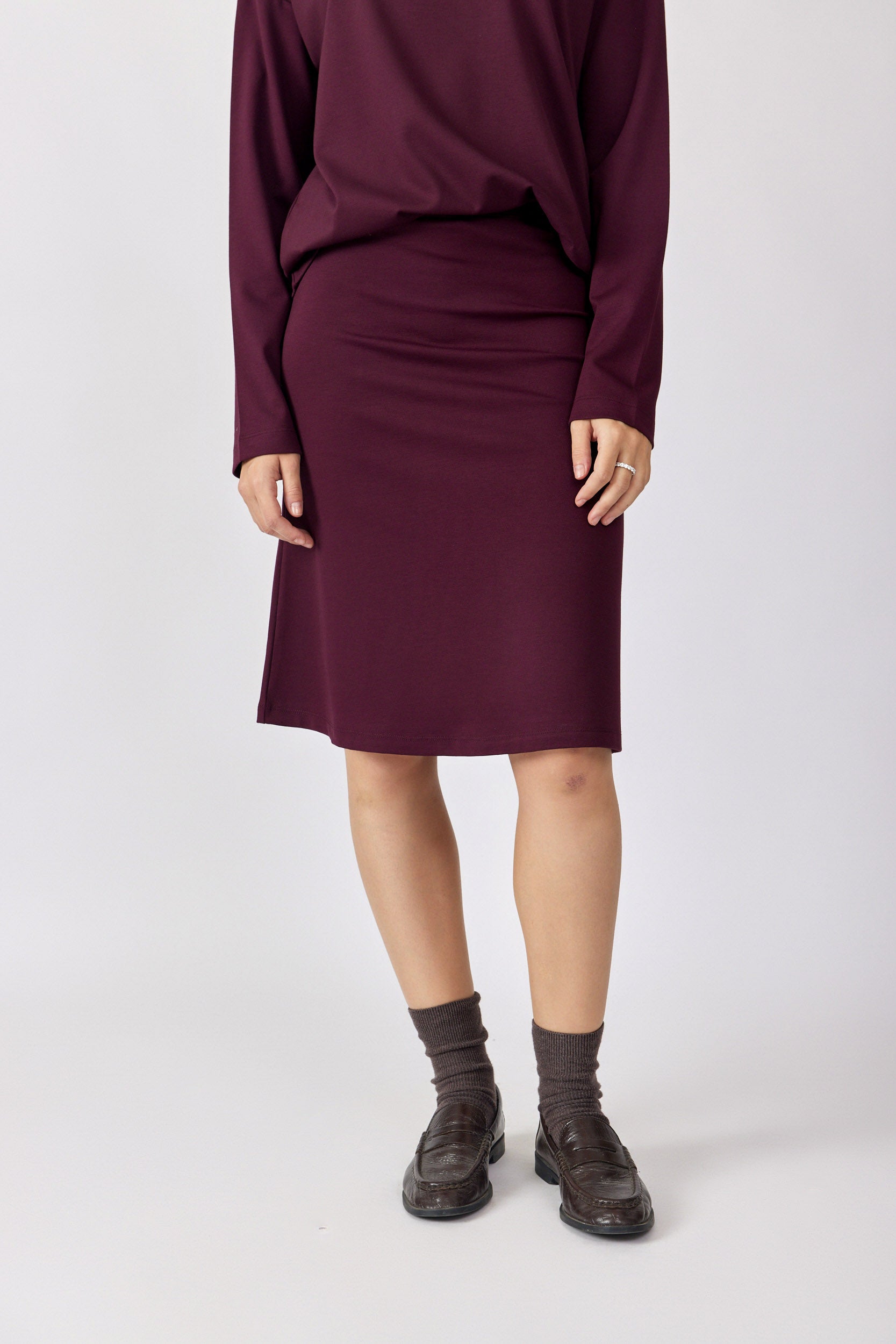 חצאית ג'רסי קצרה