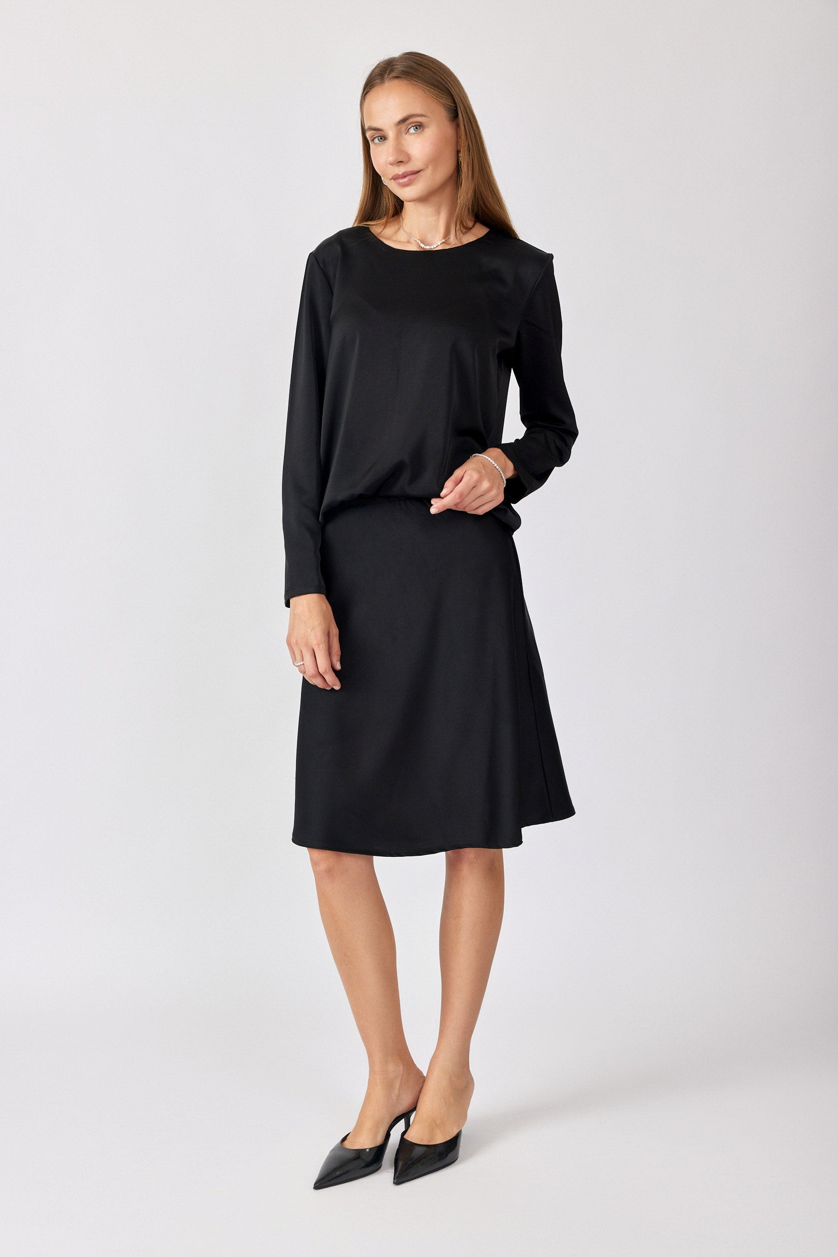 חצאית סאטן קצרה Dark Shades