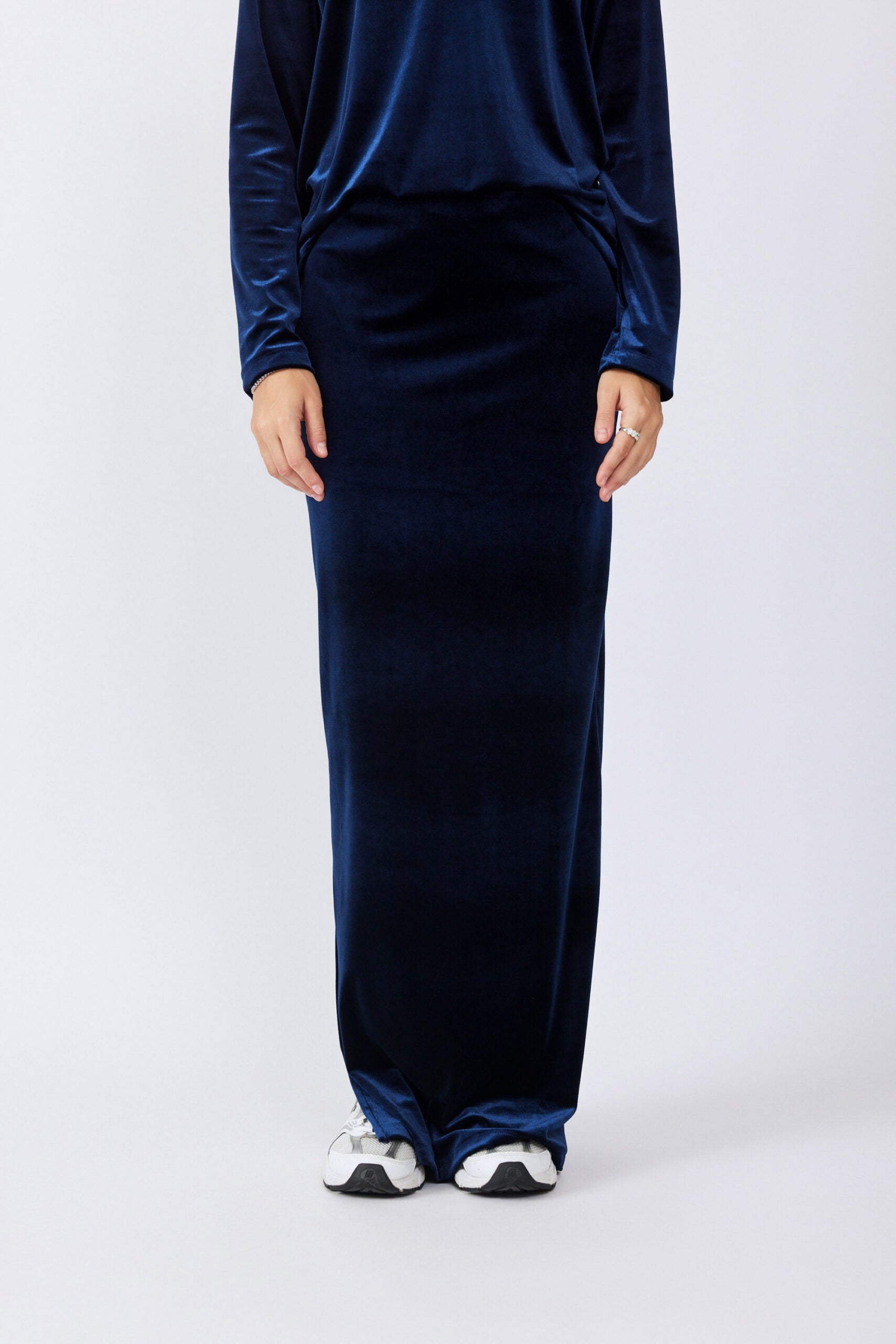 חצאית קטיפה מקסי + שסע