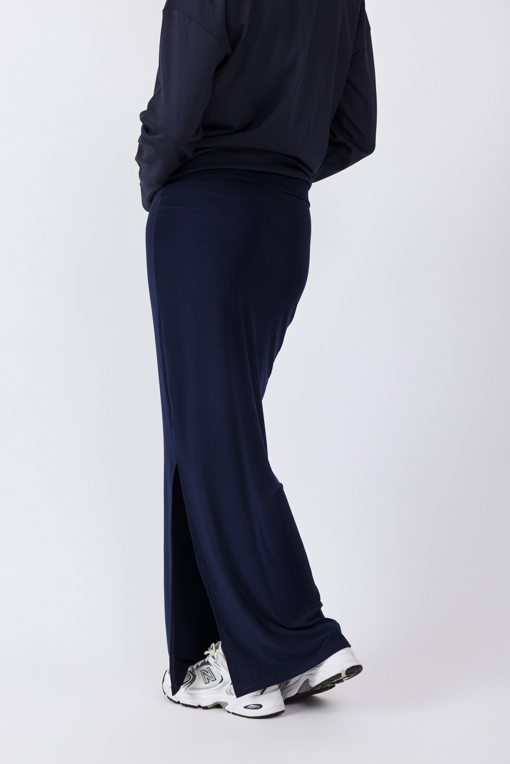 חצאית נאון מקסי+ שסע