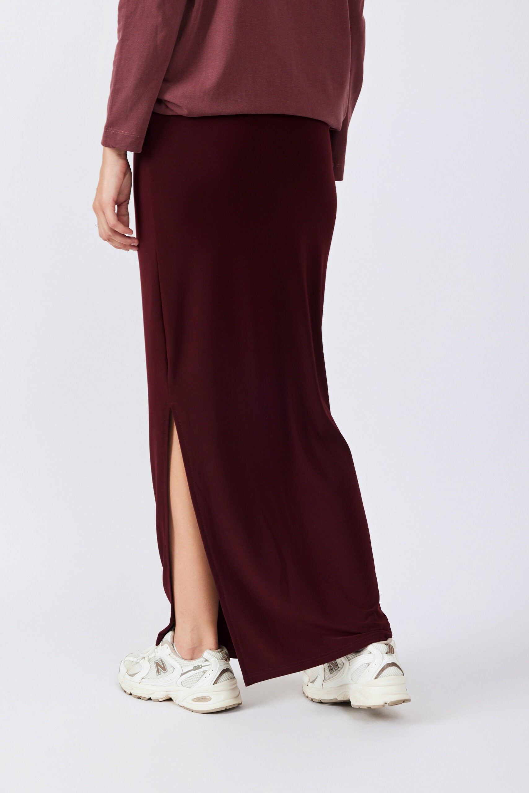 חצאית נאון מקסי+ שסע