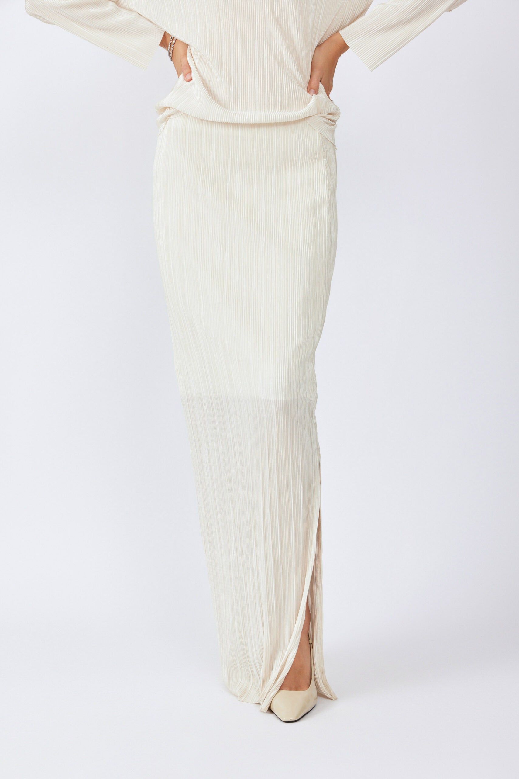 חצאית פליסה מקסי